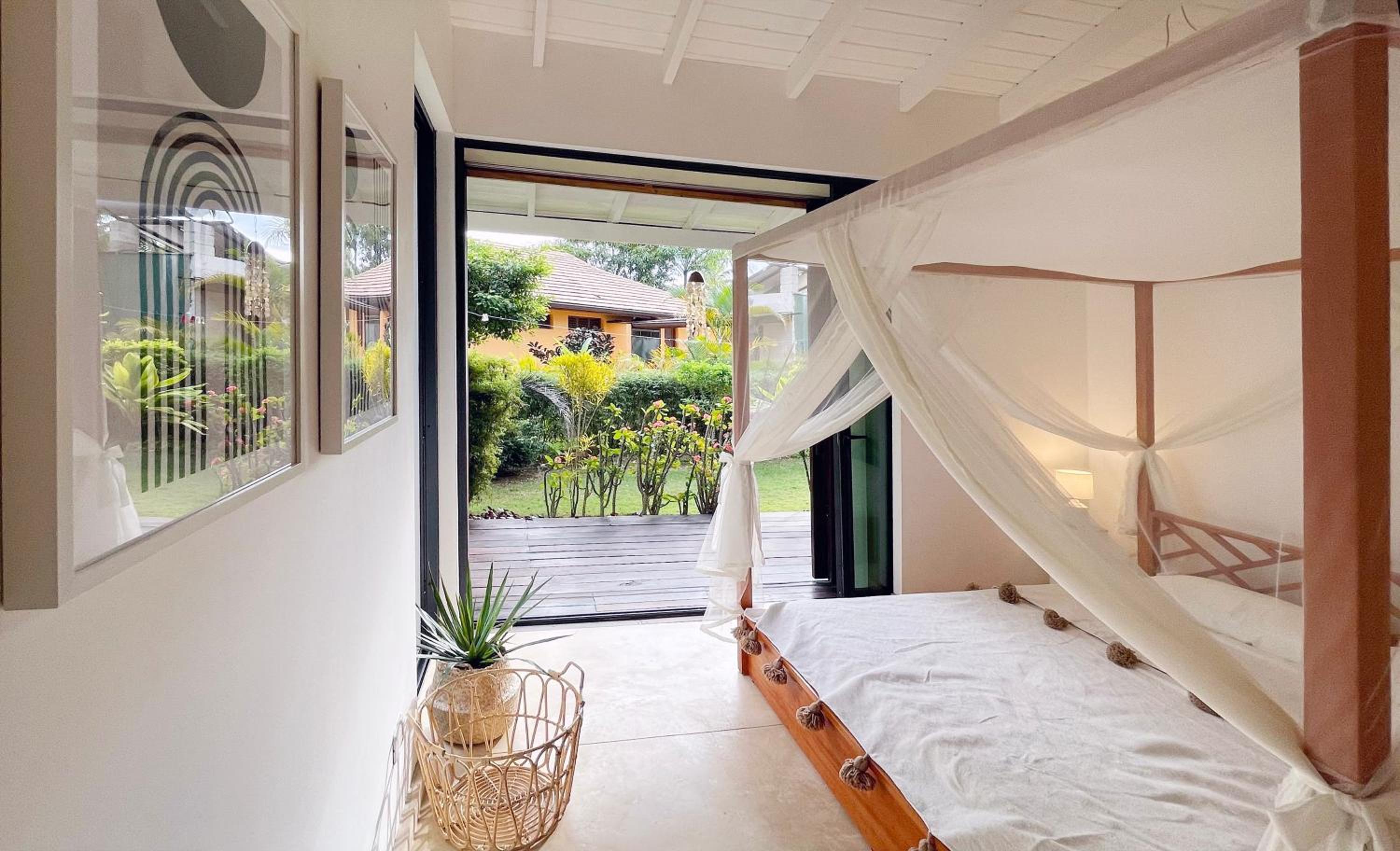 Villa Isha - modernist hideaway at Cap Bonita view 4