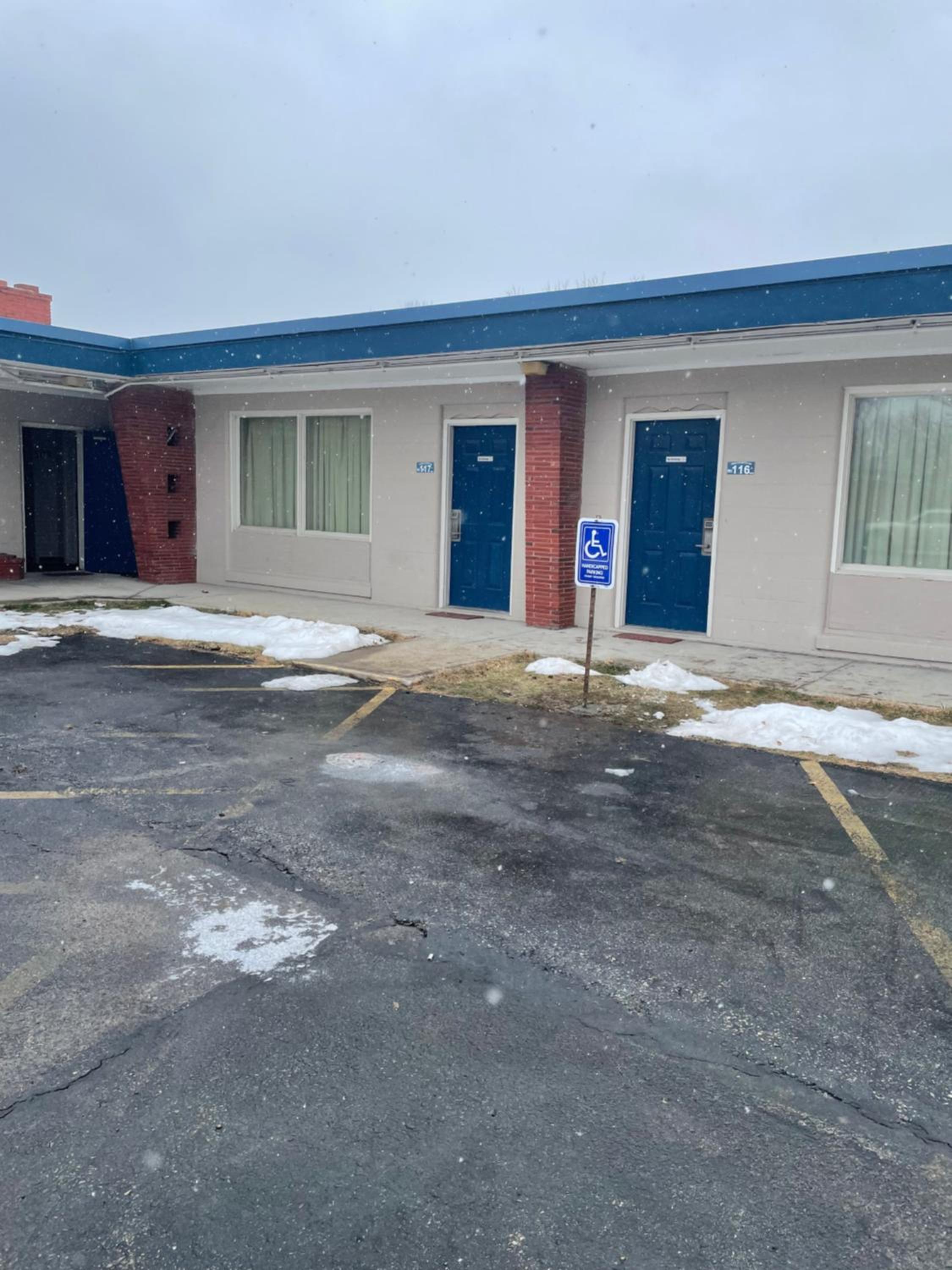 American Motor Inn - Rock Island