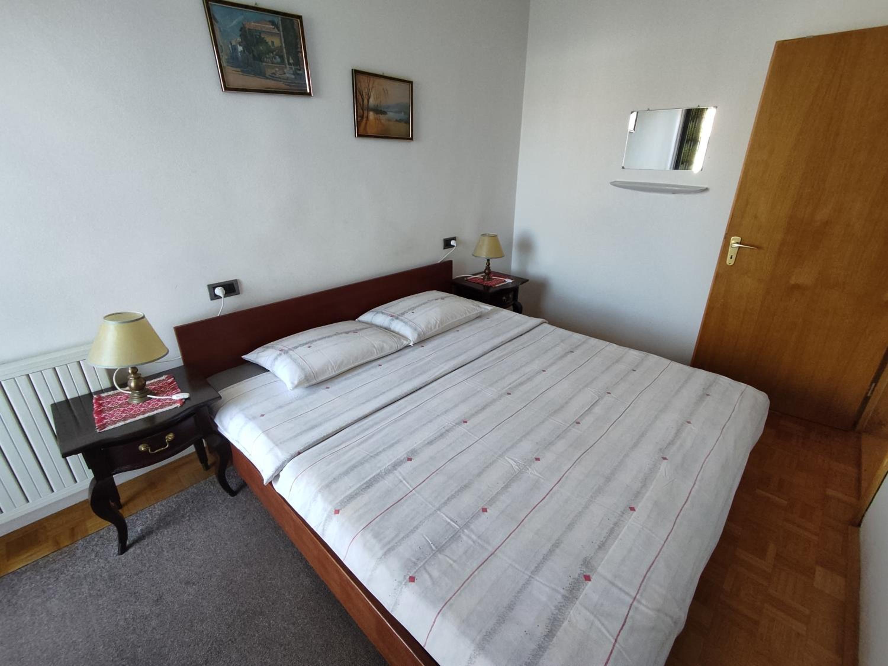 Apartments Samec