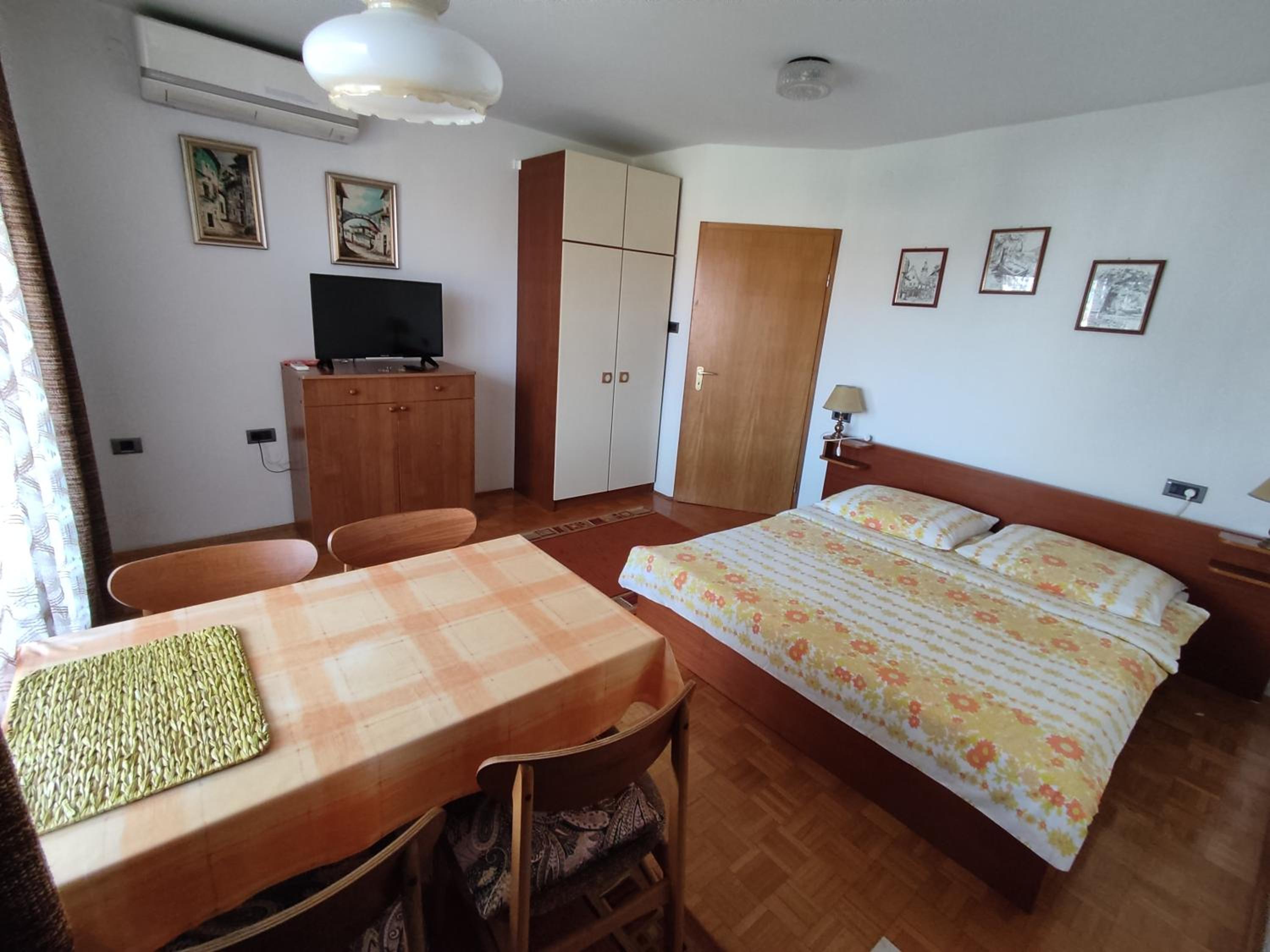 Apartments Samec