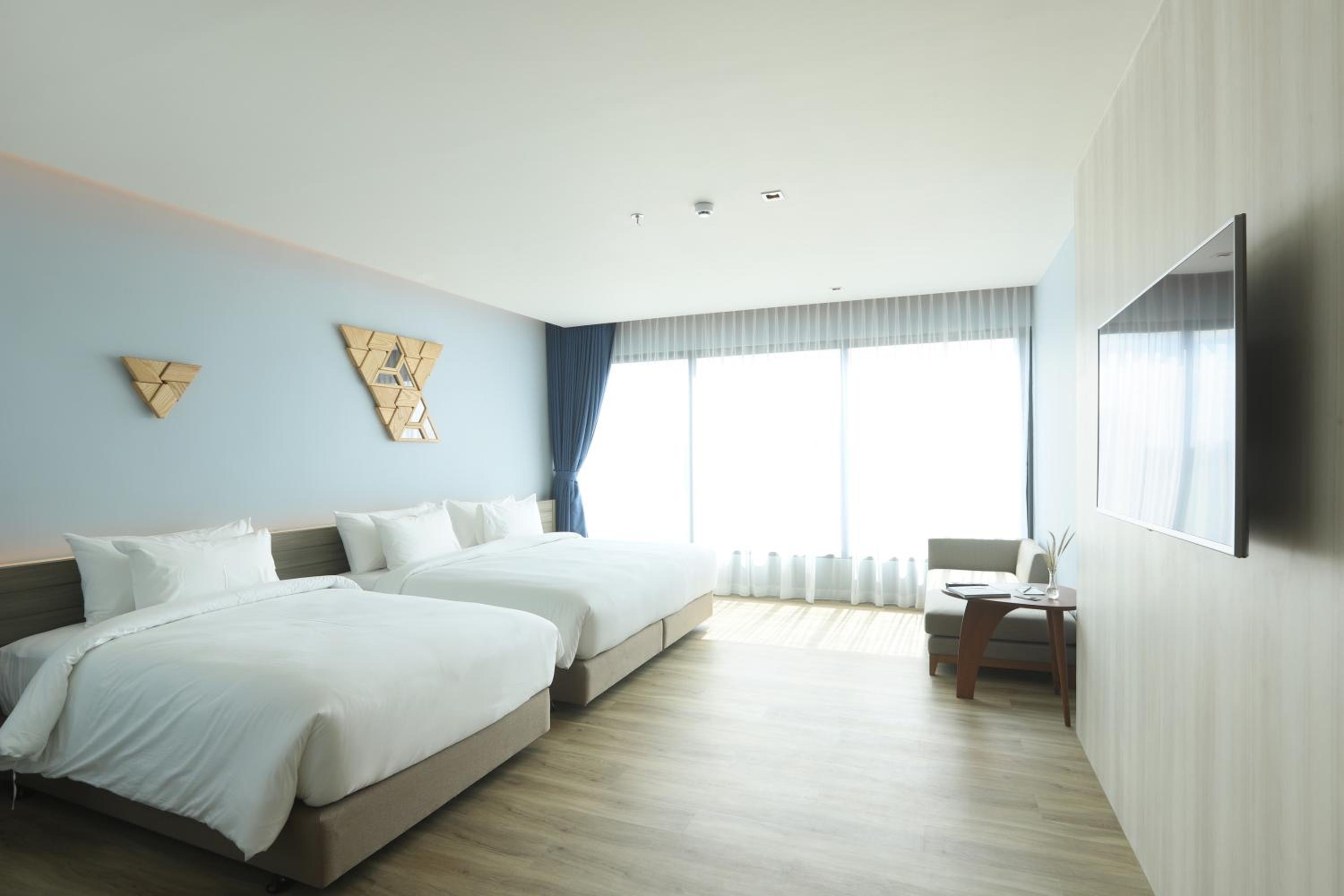 The Signature Hotel Airport 109