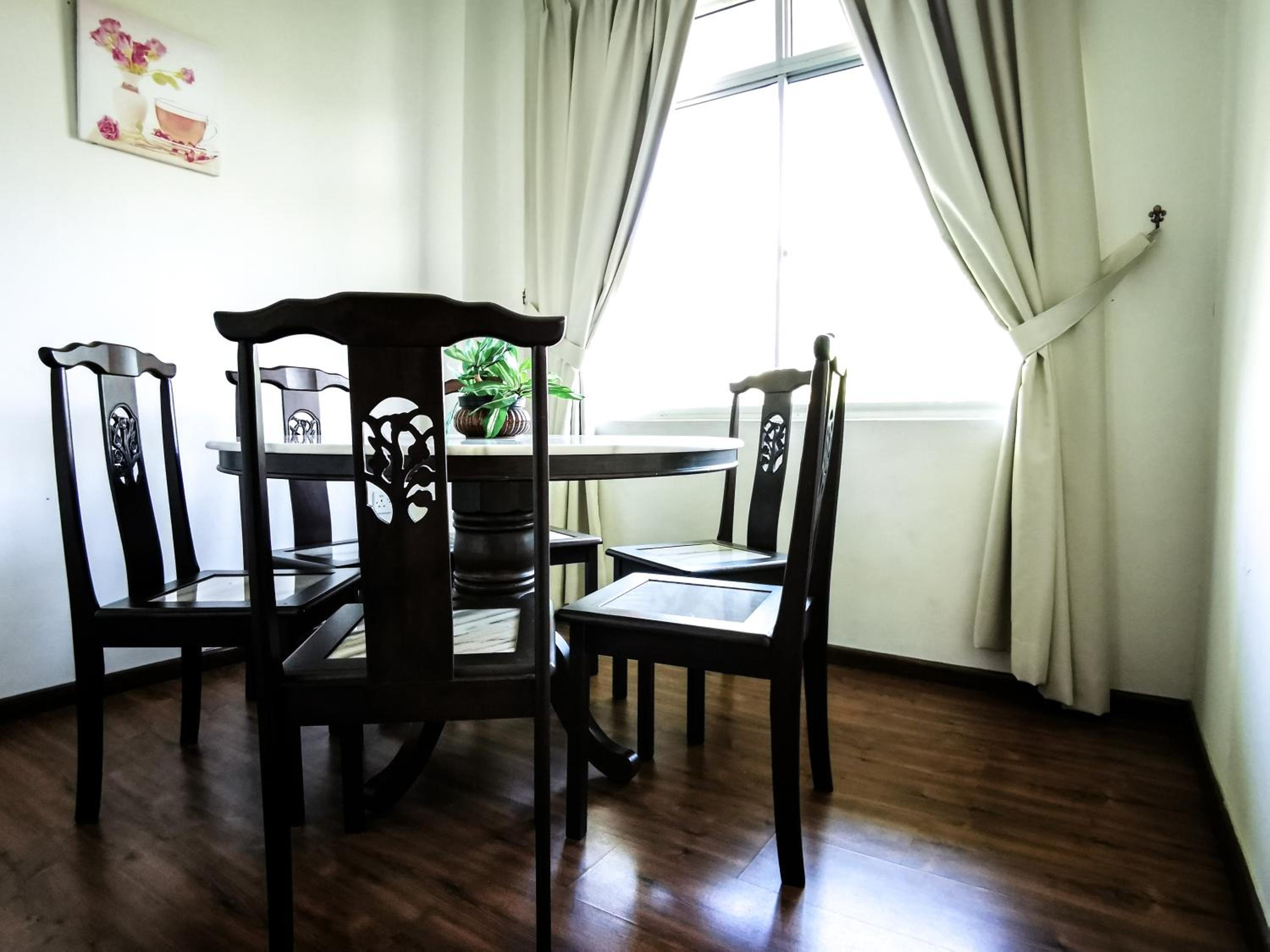 Natol Homestay - Kuching Home Penthouse Airport Road