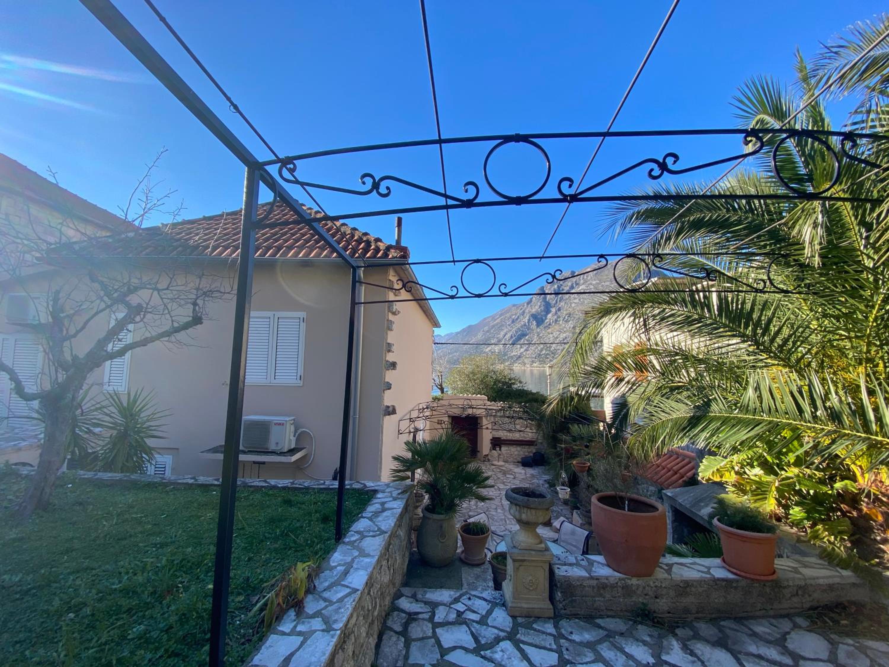 Casa Pasinovic view 3