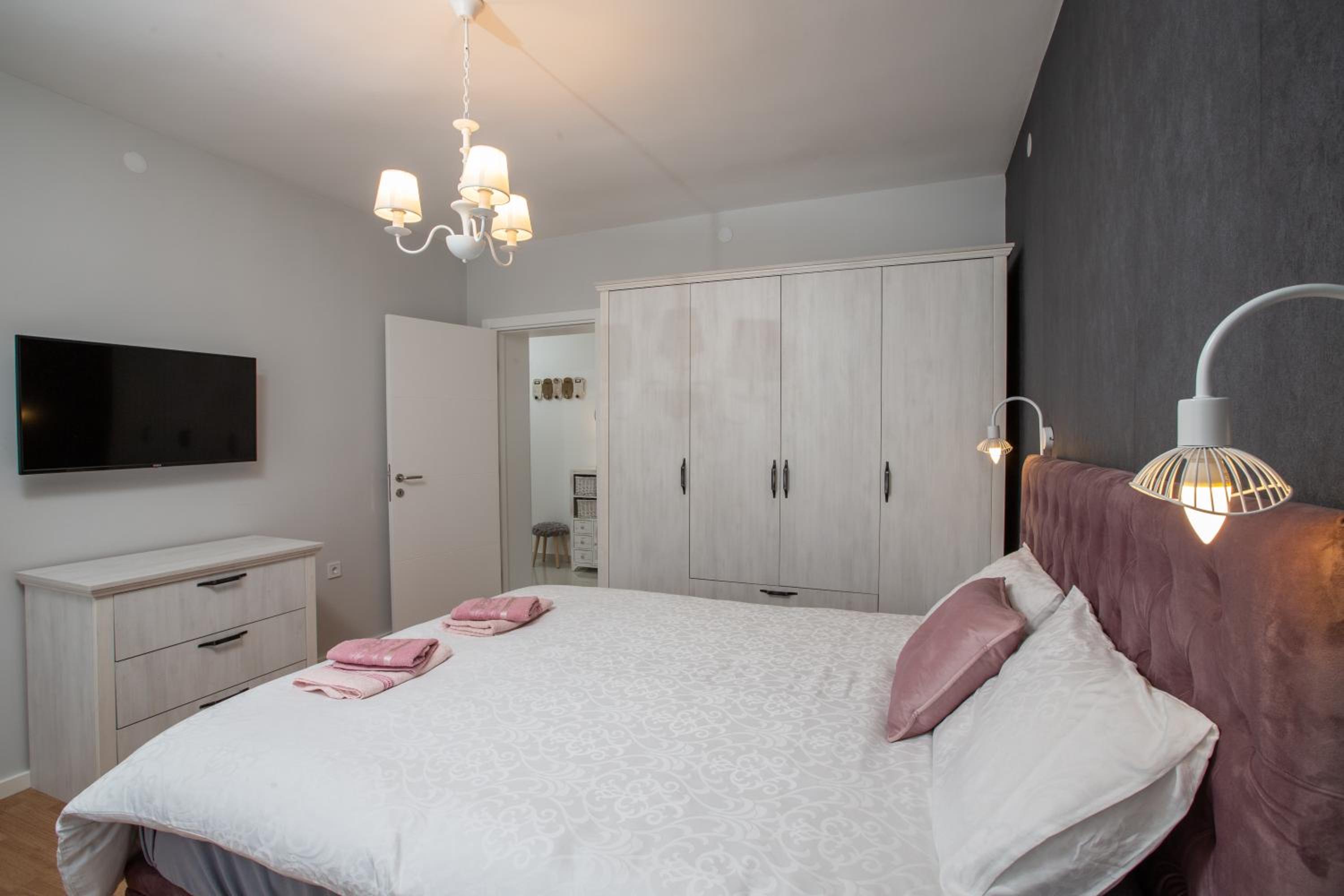 Park Apartment in Niksic view 4