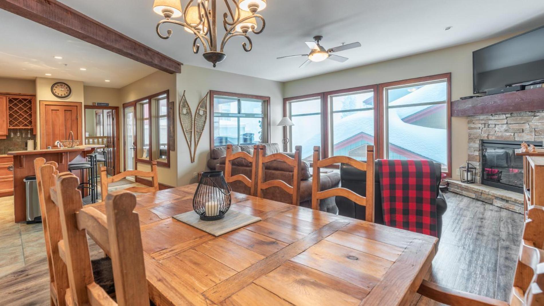 Mountain Time - Spacious w Private Hot Tub and an Amazing View view 5