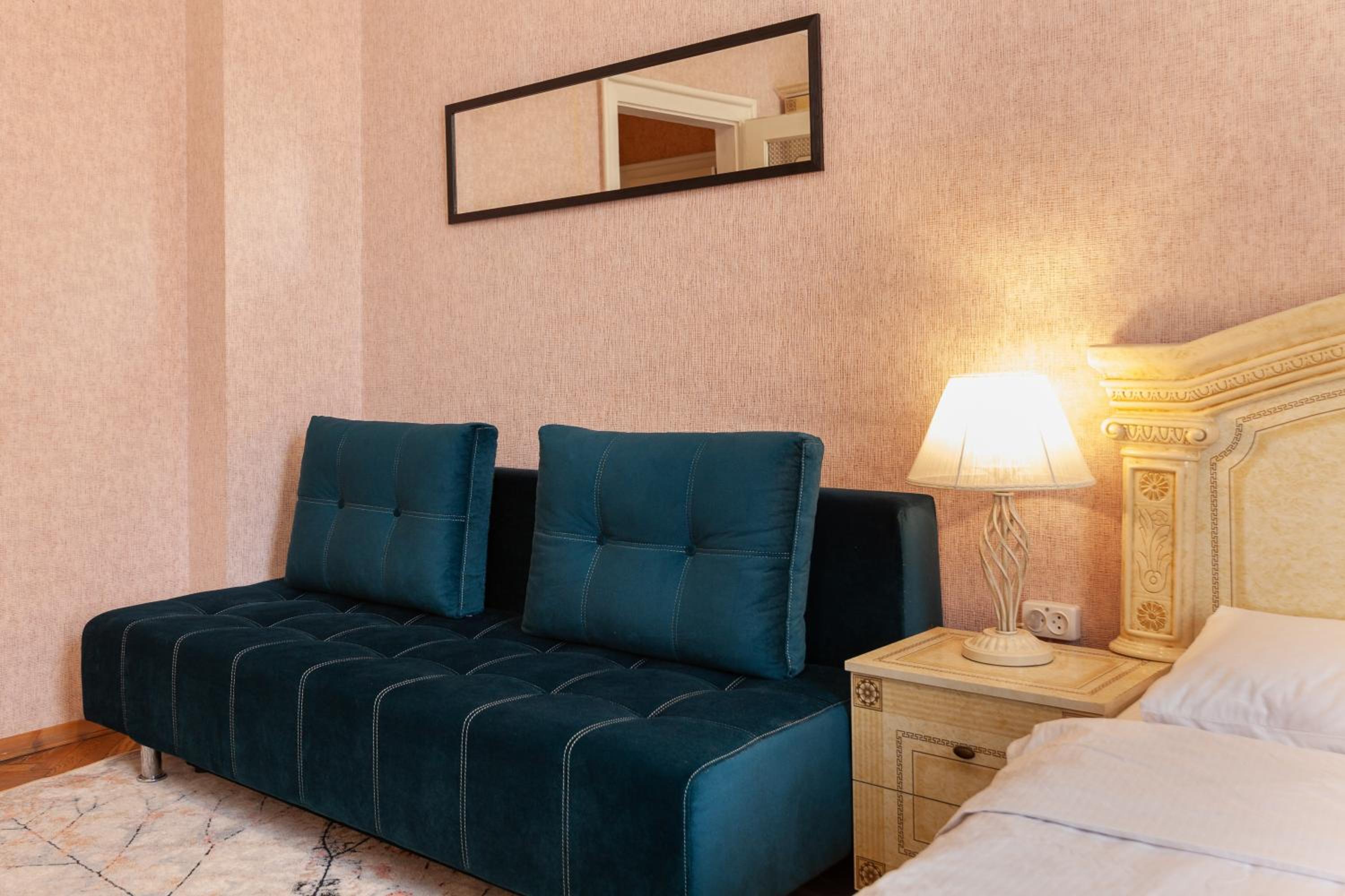 2 isolated bedrooms in the Austrian building Levia 3 view 2