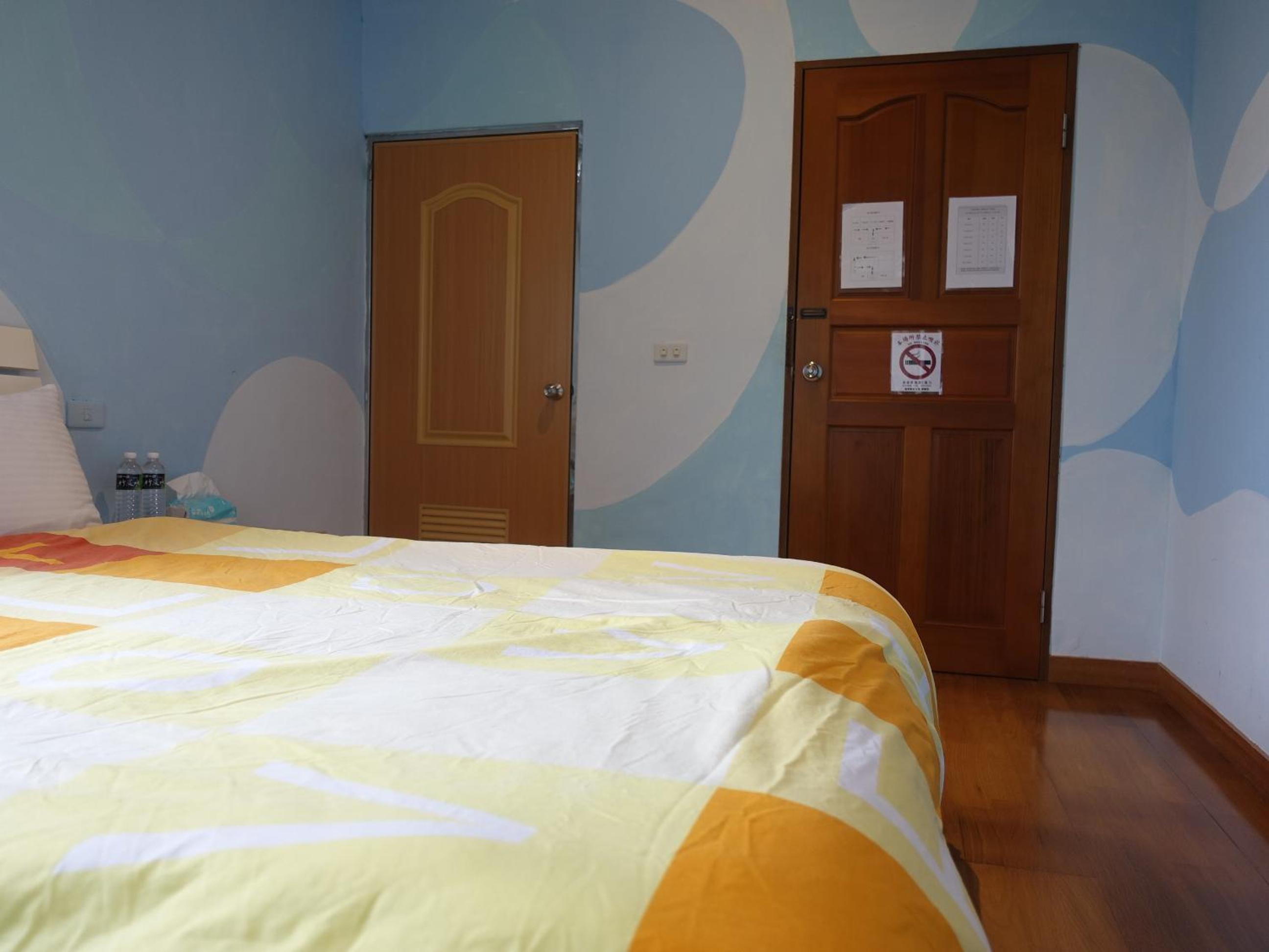 Photo 8