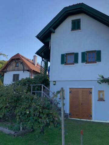 Kellerstöckl Postrumer Weinberg 49