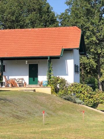 Kellerstöckl Postrumer Weinberg 49