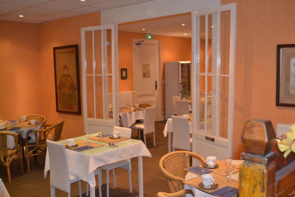 restaurant
