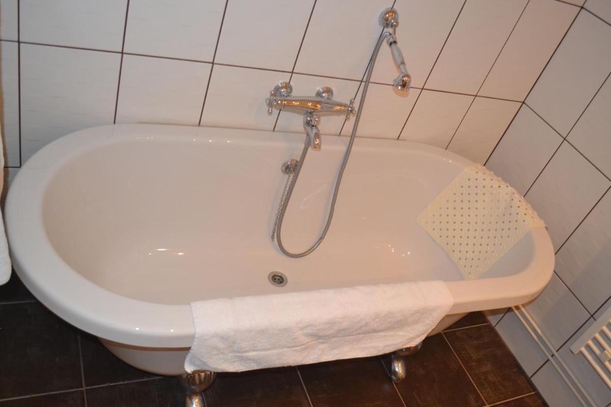 Jacuzzi