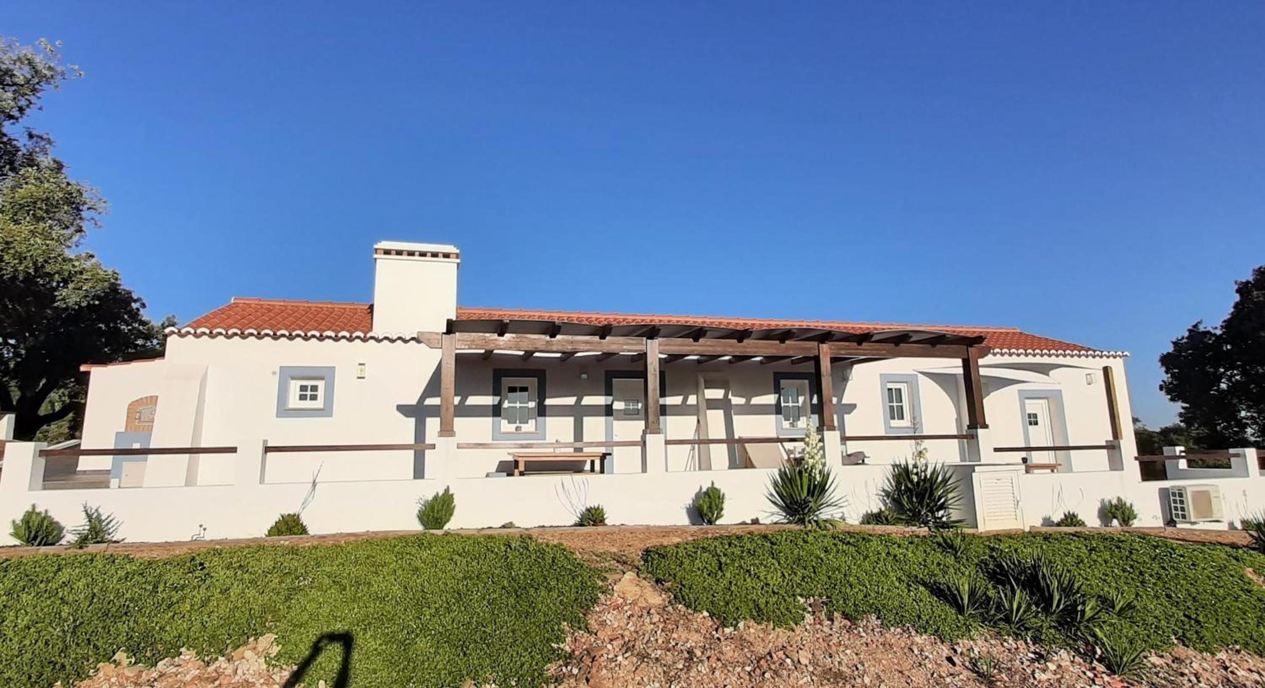 Hotel Herdade de Vale Maceiras - Image 1