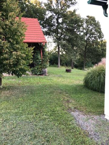 Kellerstöckl Postrumer Weinberg 49