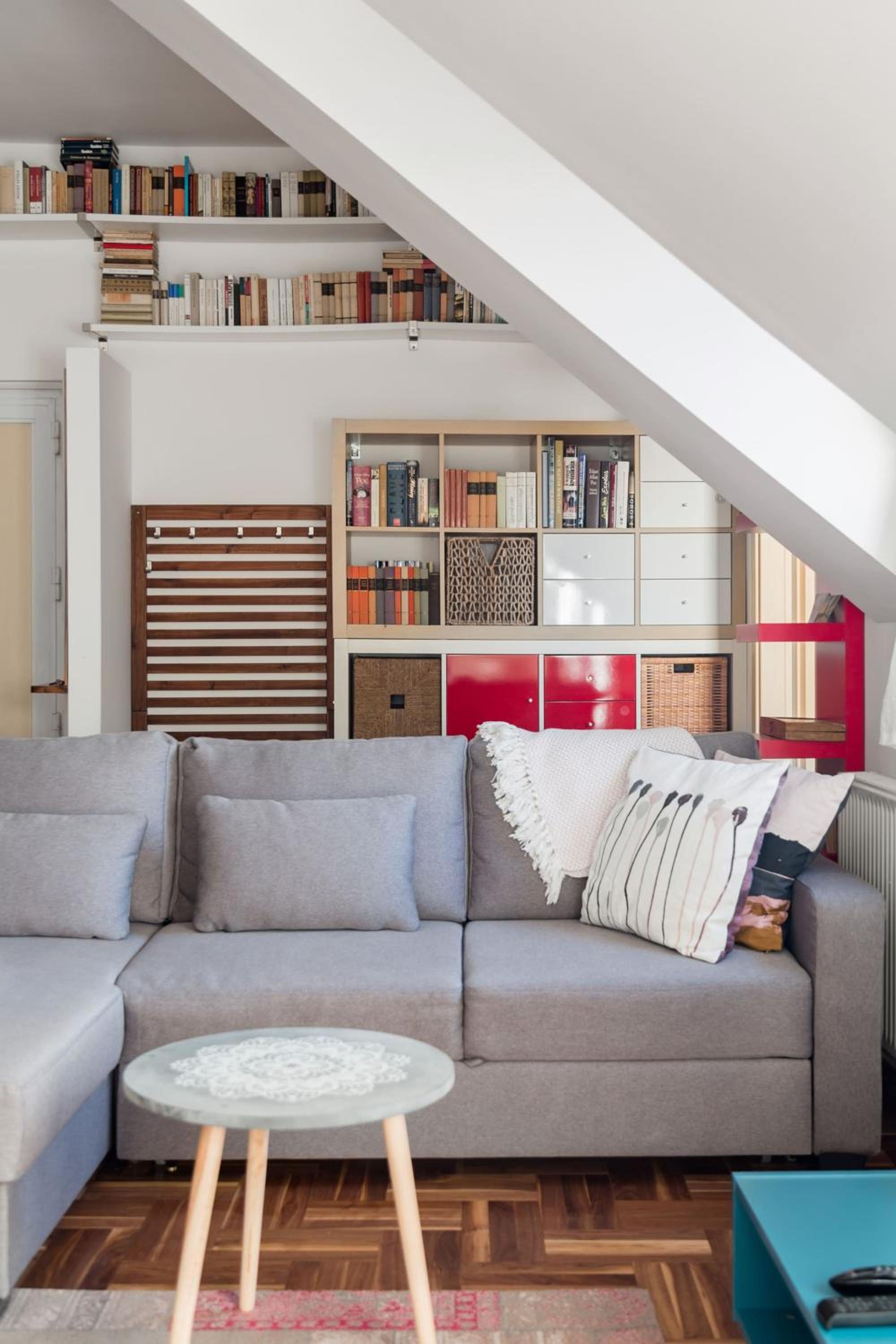 Relax Into Loft Living At A Light-Filled City Escape view 4