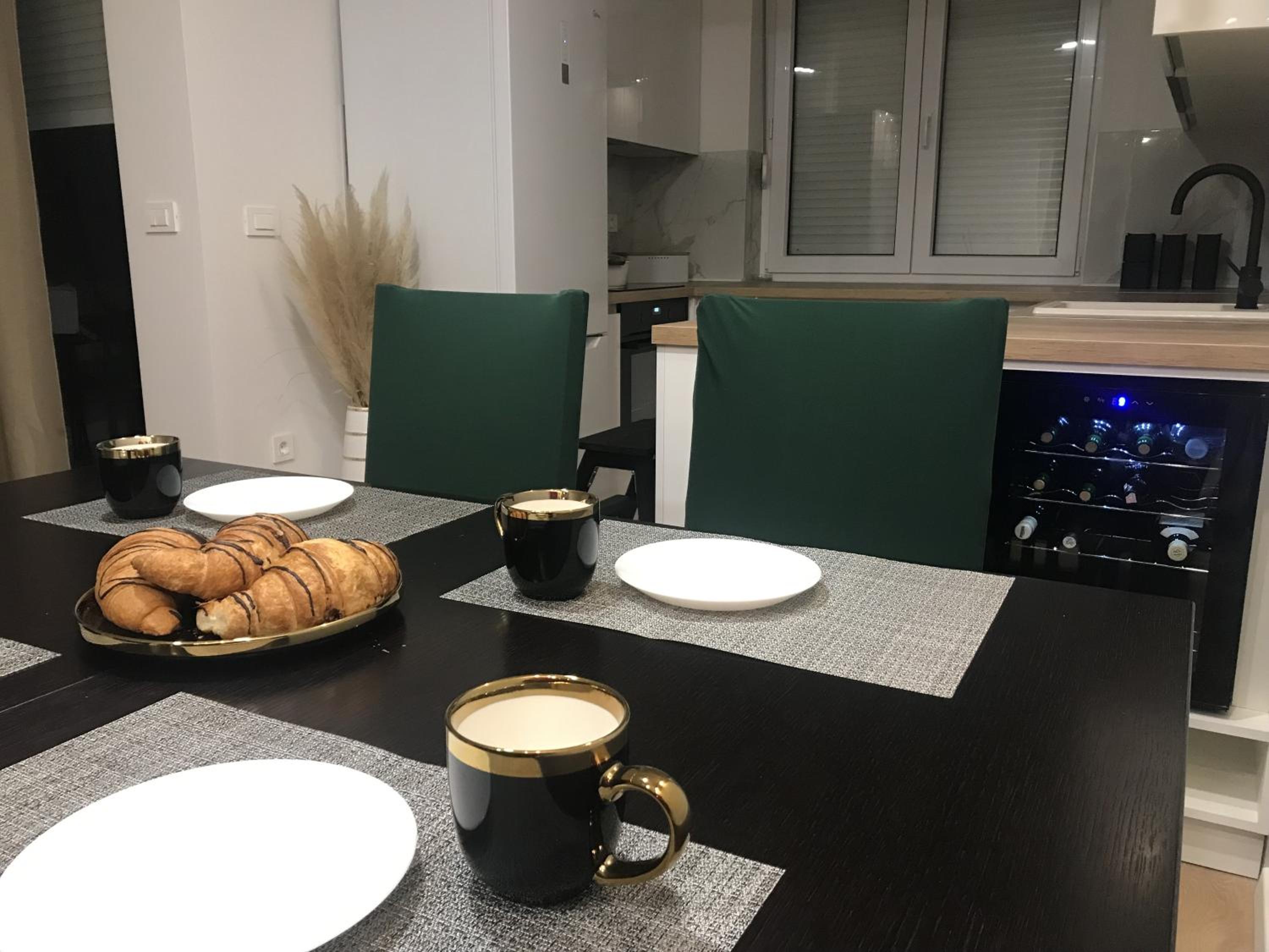 Central apartment/free parking/free wifi view 5
