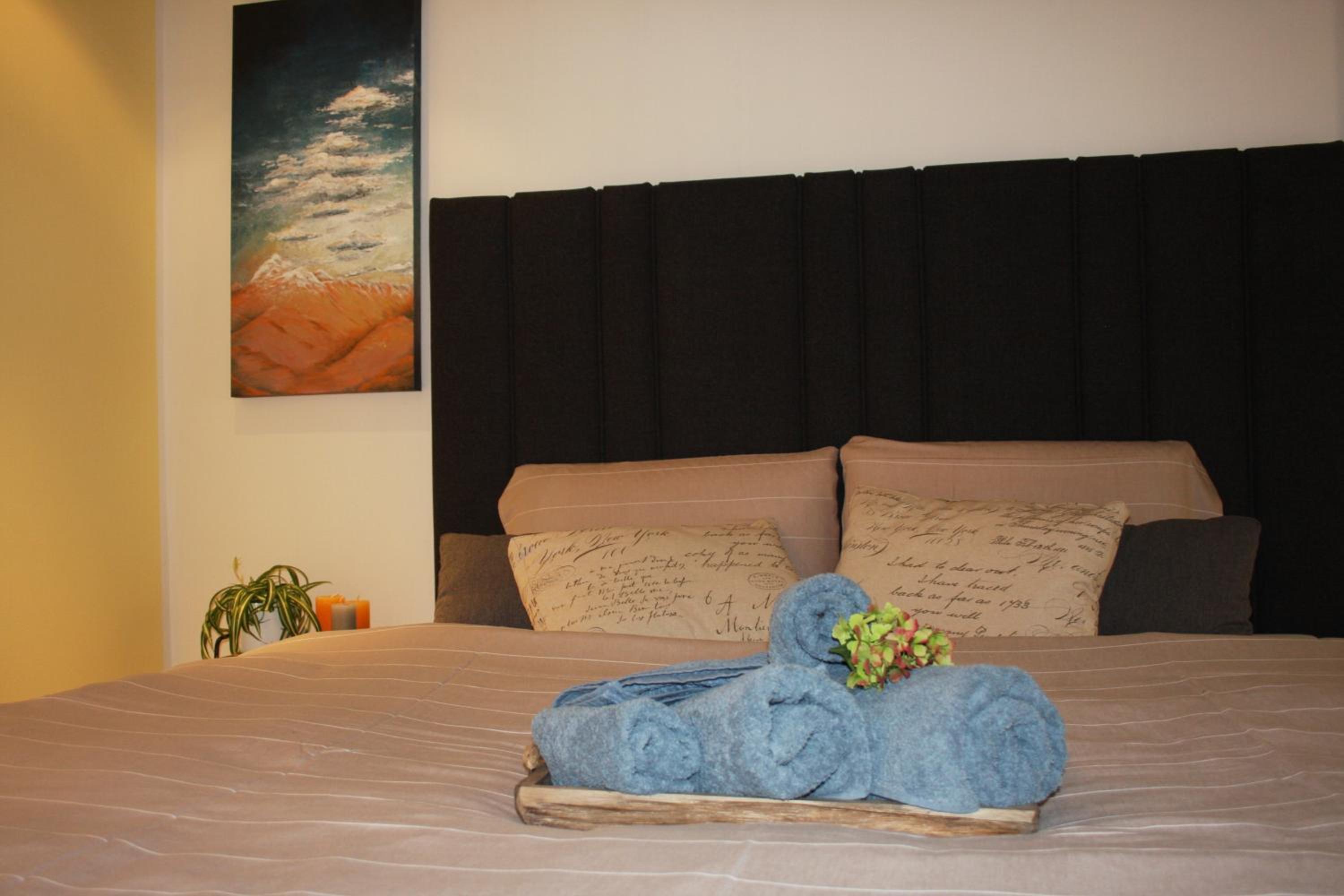 Suite - Sweet MayLeen photo 3