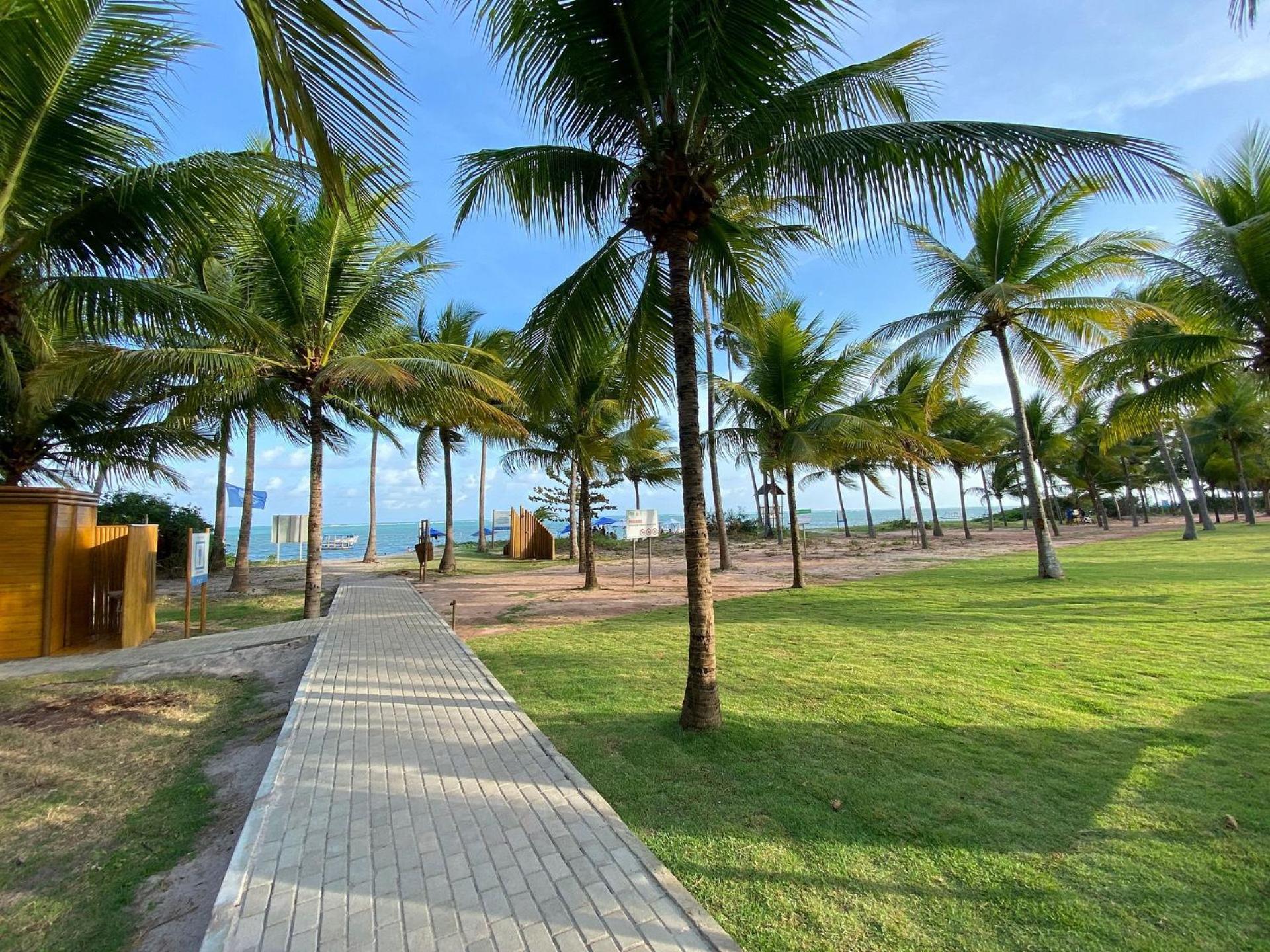 Villas Patacho - R E dos Milagres Apto H001