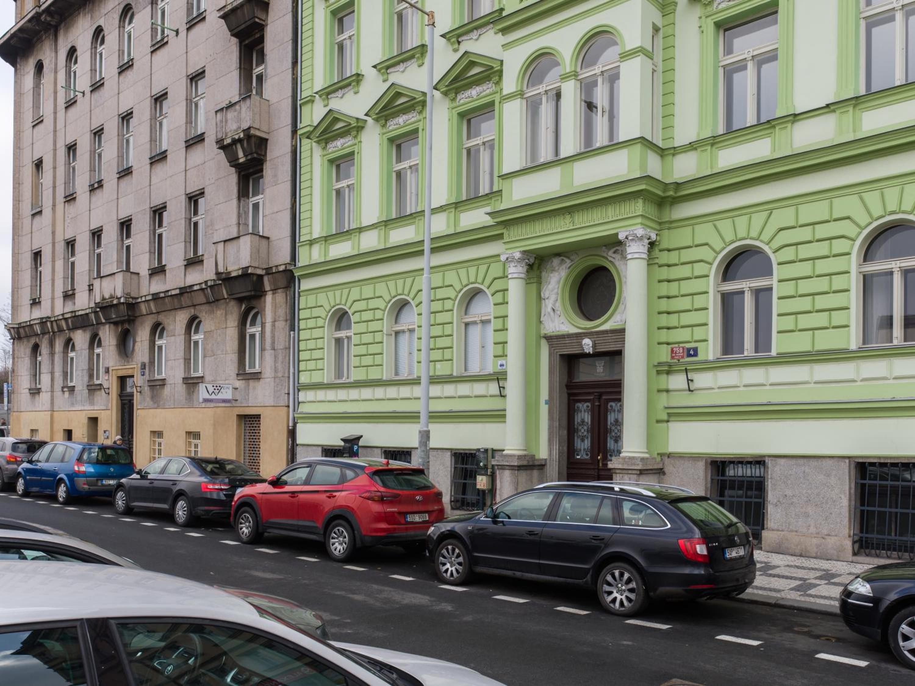 BARTAL APARTMENTS - Prague