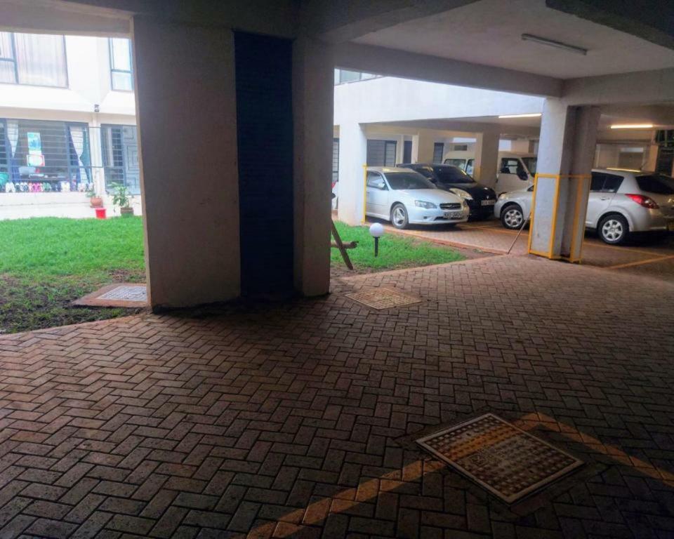 NAIROBI EXECUTIVE SUITE