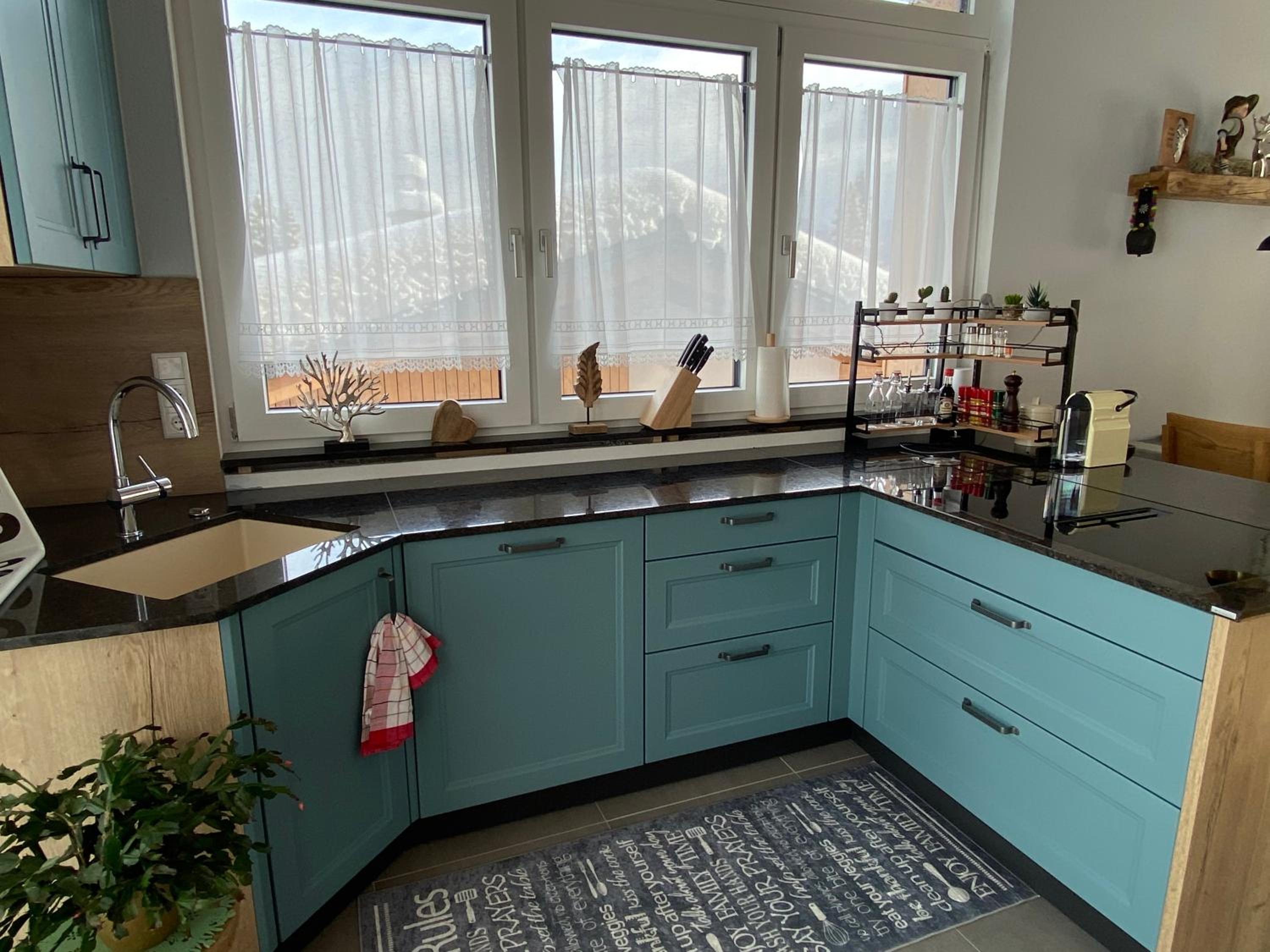 Moderne Kaminstube