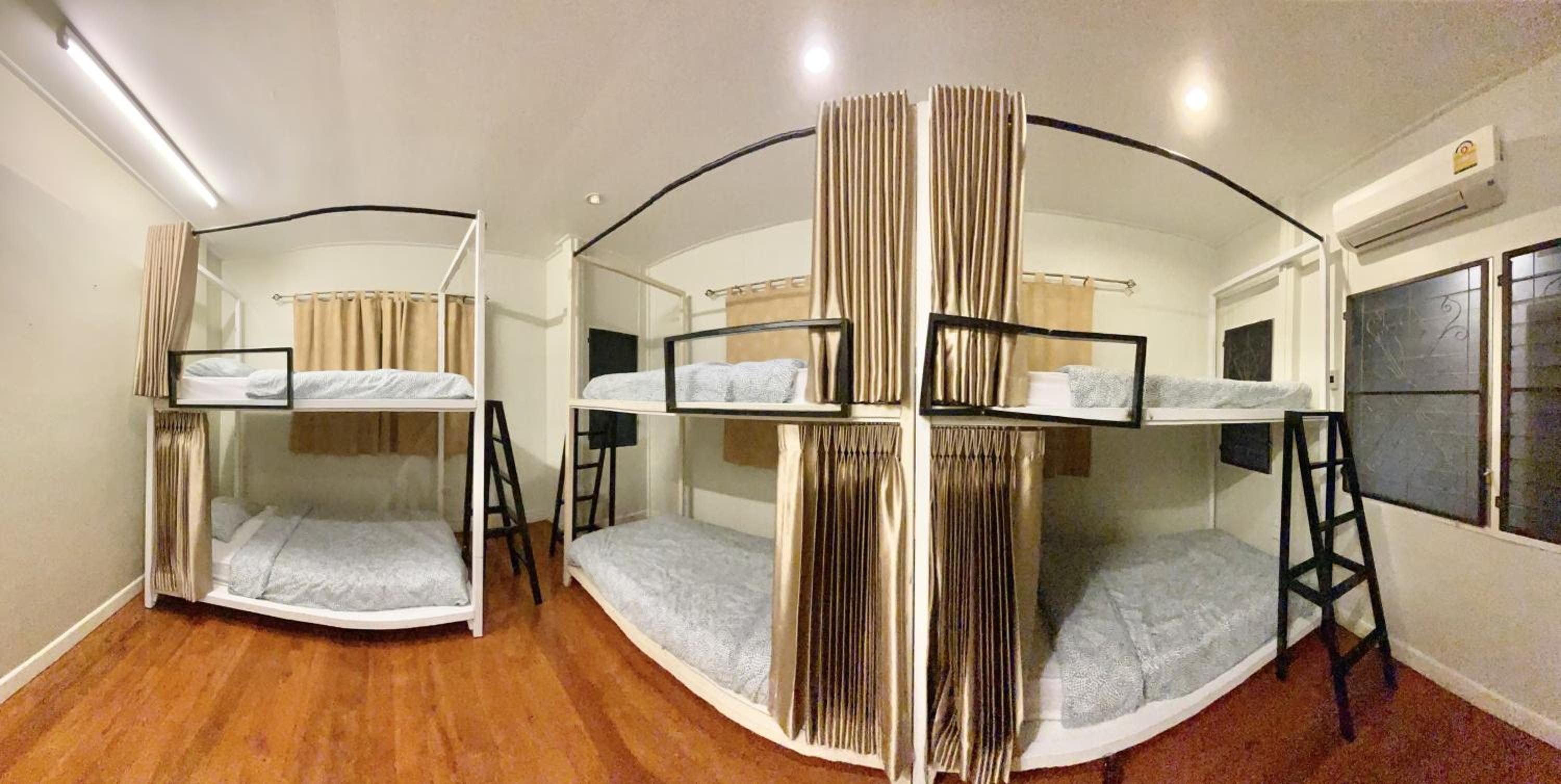 Dara Three Hostel ดาราตรี