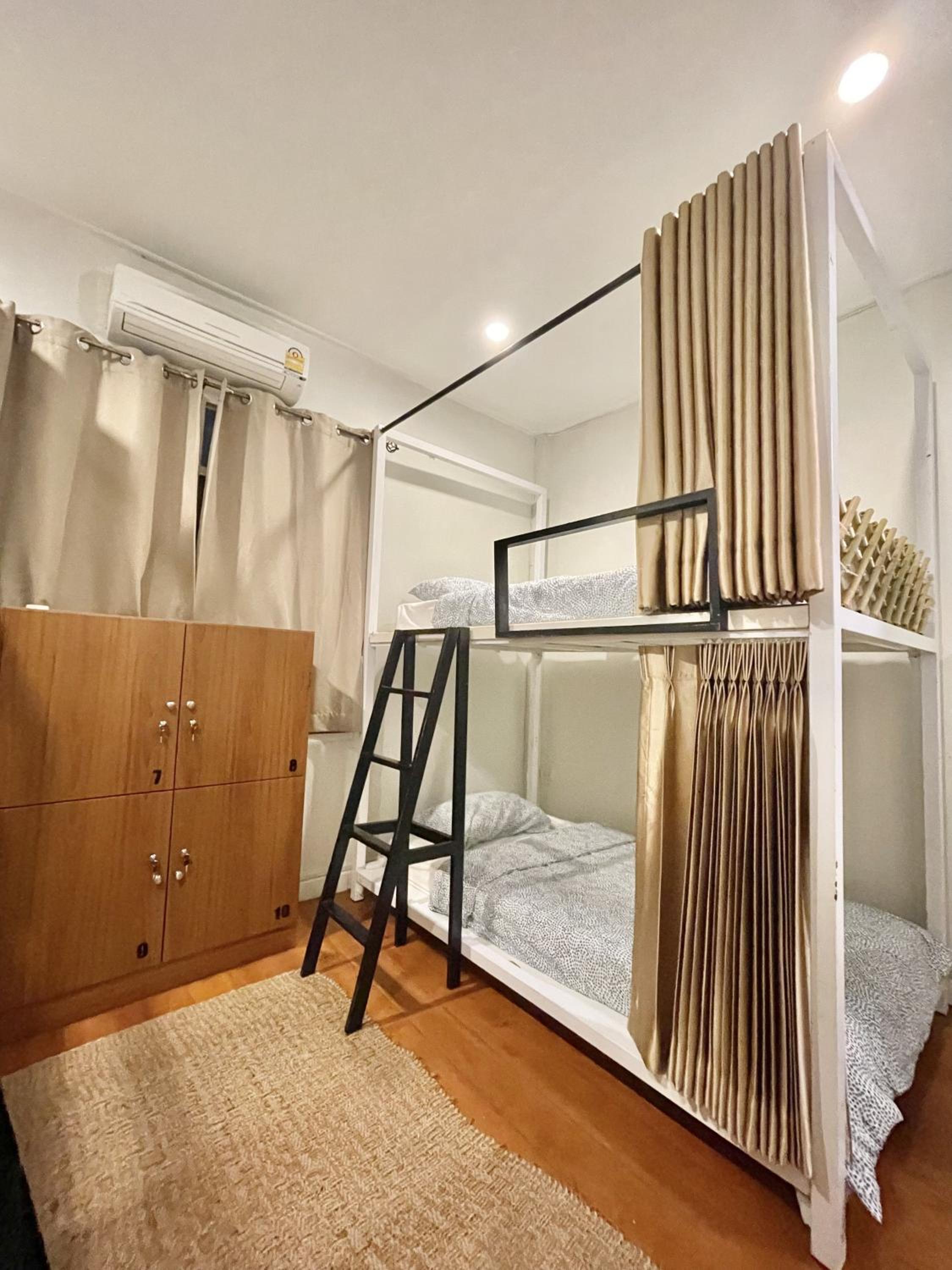 Dara Three Hostel ดาราตรี
