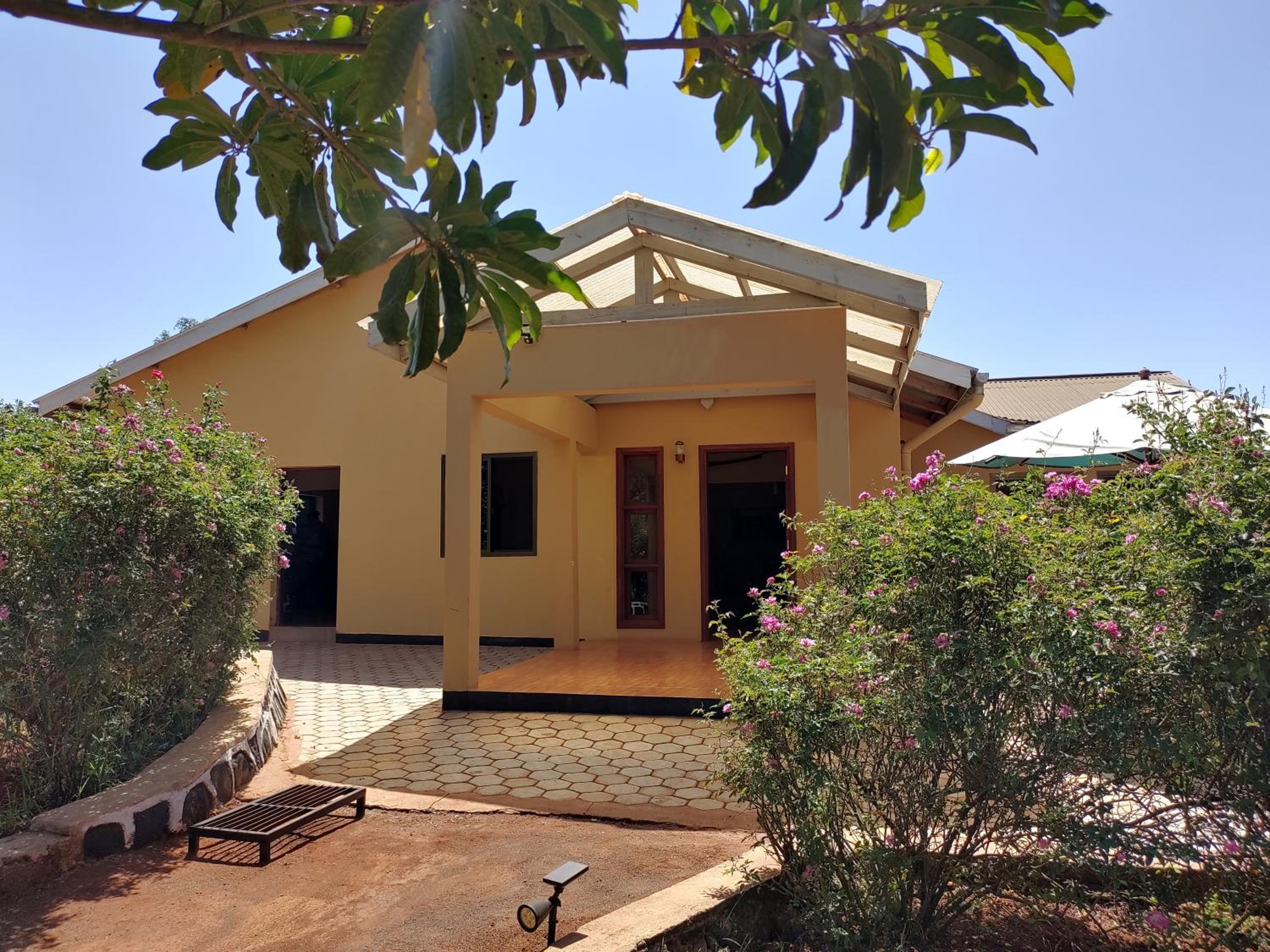 Tanzanice Farm Lodge view 4