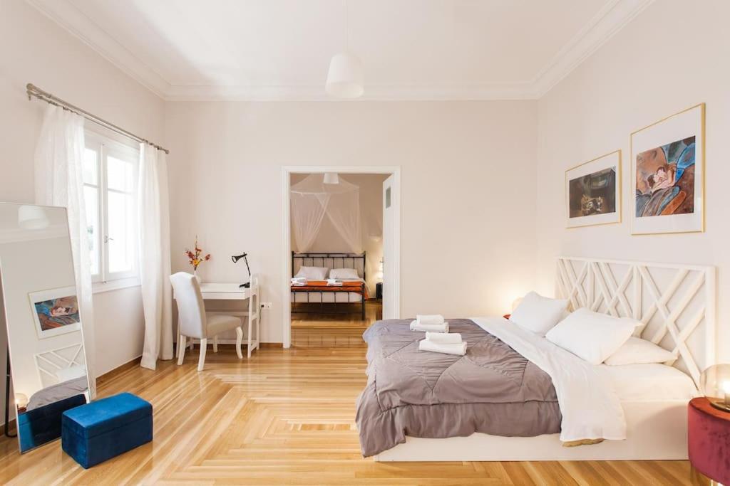 Splendid Full 5BDR/3bath/2kitchens Mansion in ATH