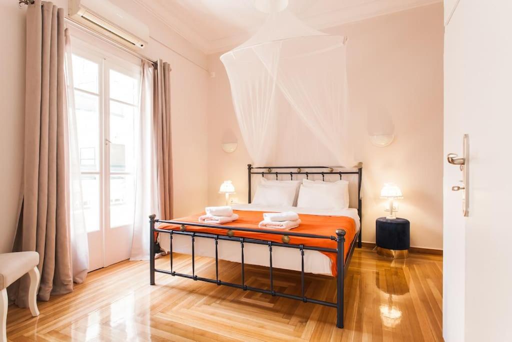 Splendid Full 5BDR/3bath/2kitchens Mansion in ATH