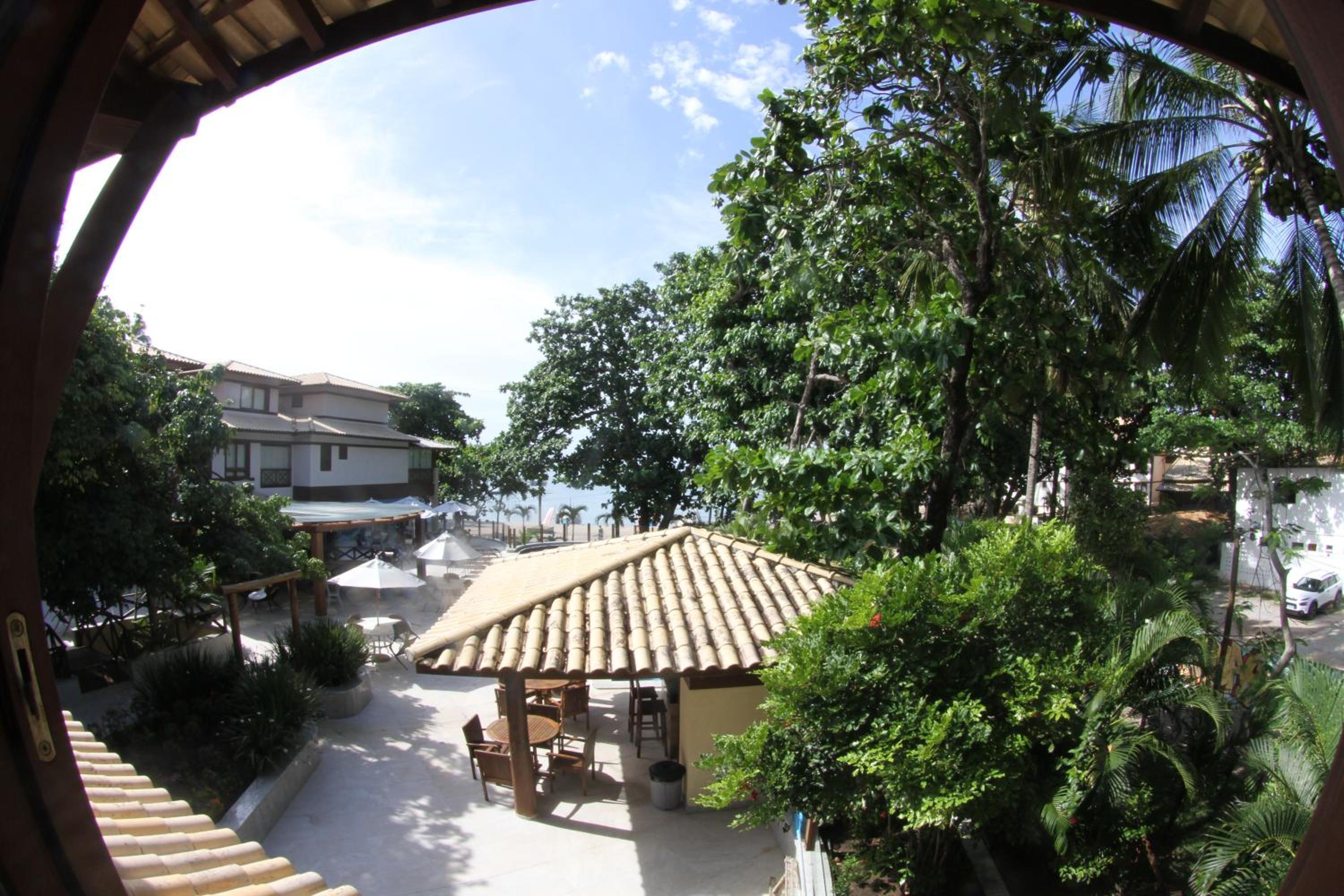 Duplex na Praia do Forte de frente para o mar!