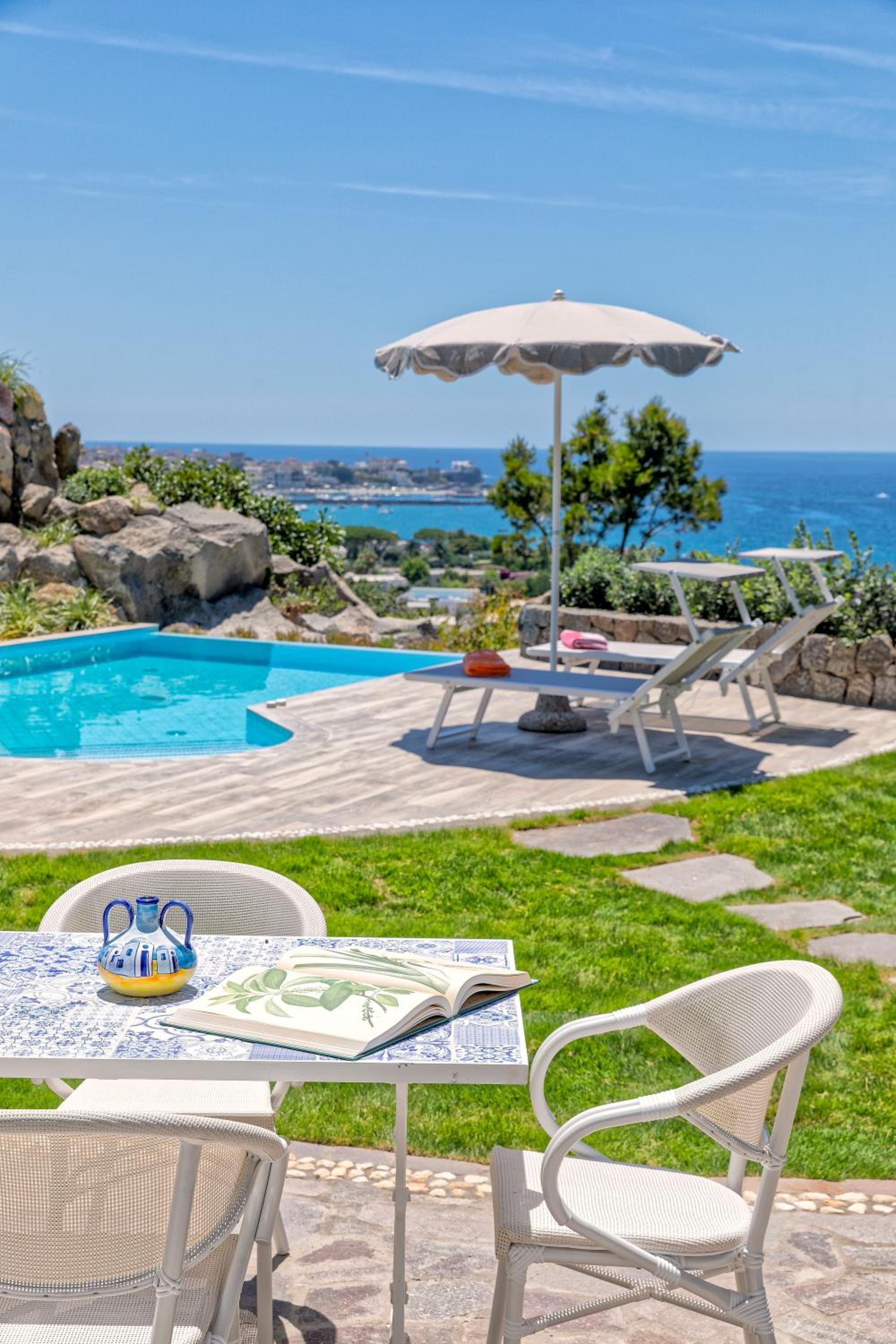 Villa dei Lecci - 7 Luxury villas with private pool or jacuzzi