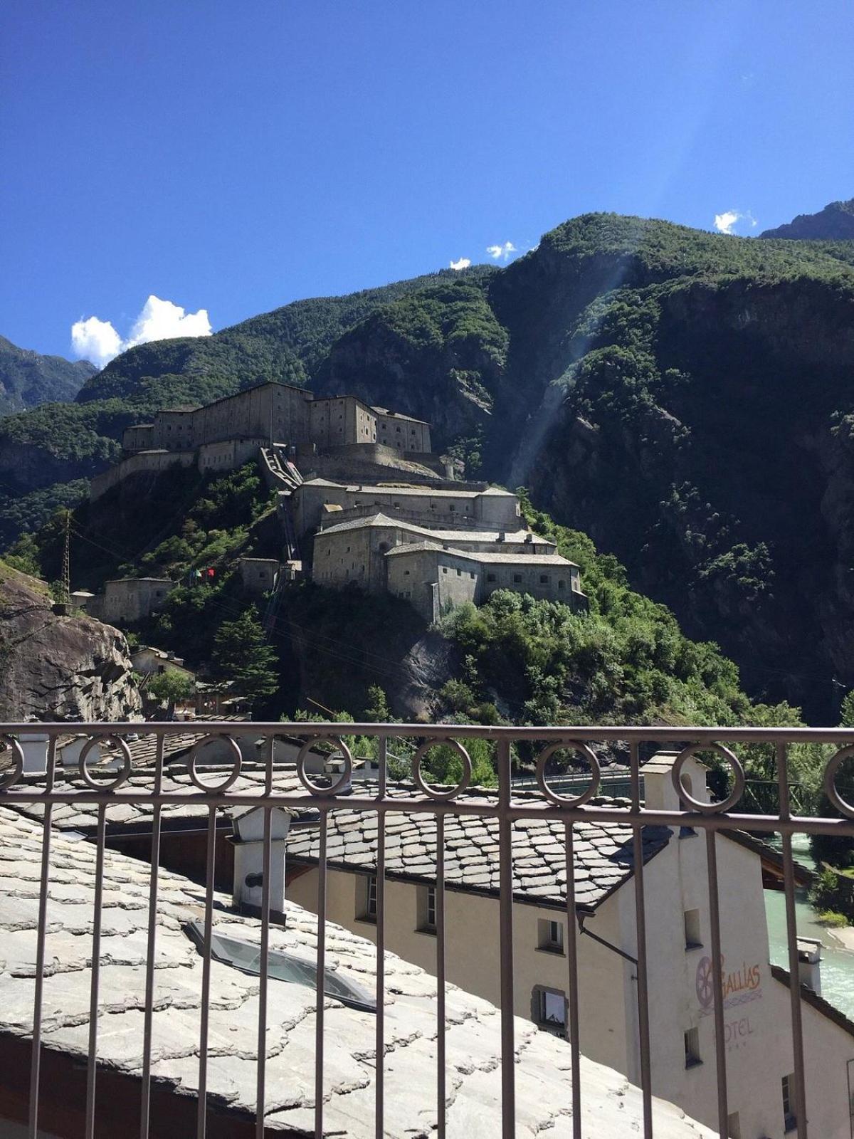 Hotel Ad Gallias - Image 1