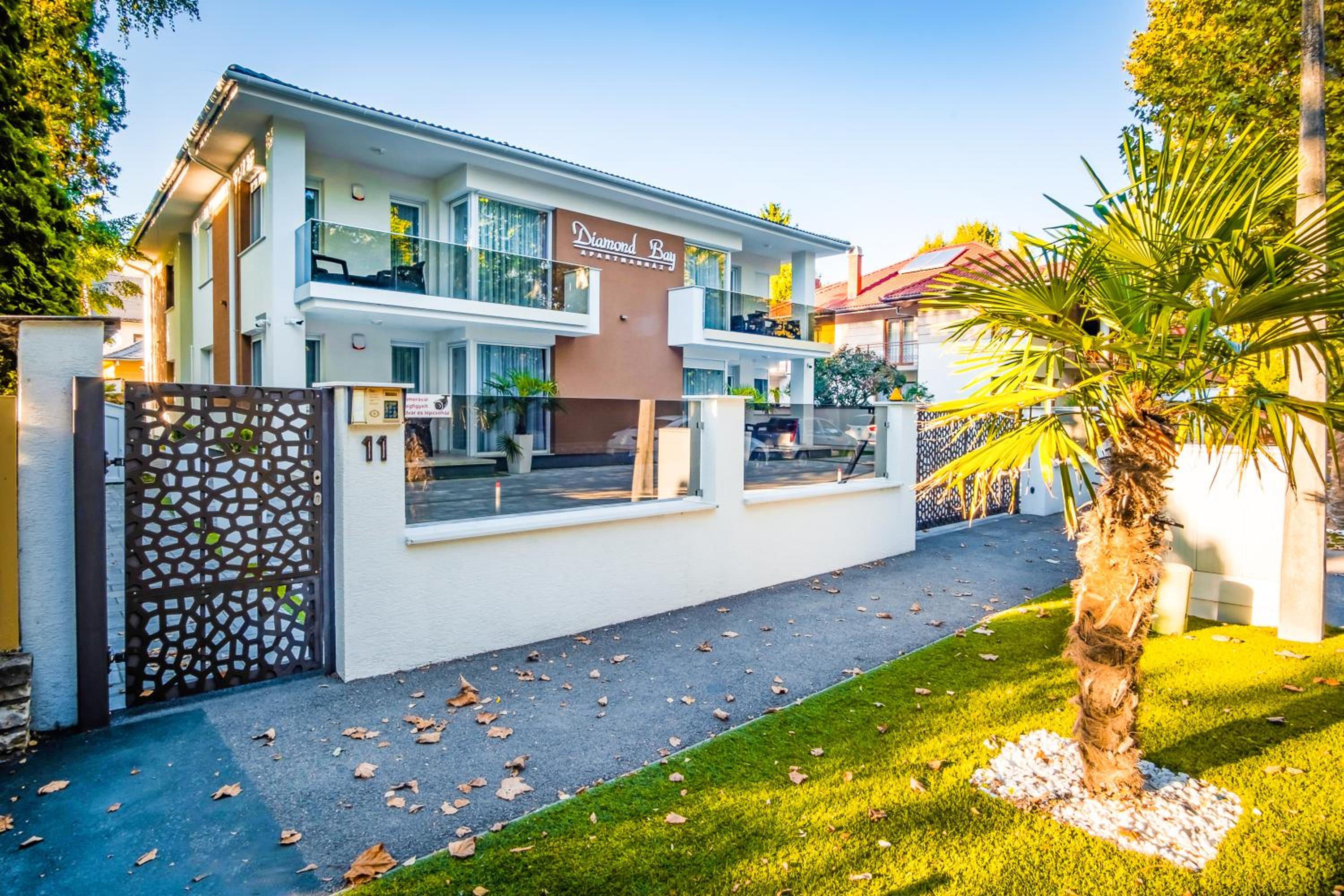 MyFlat Diamond Bay Apartment