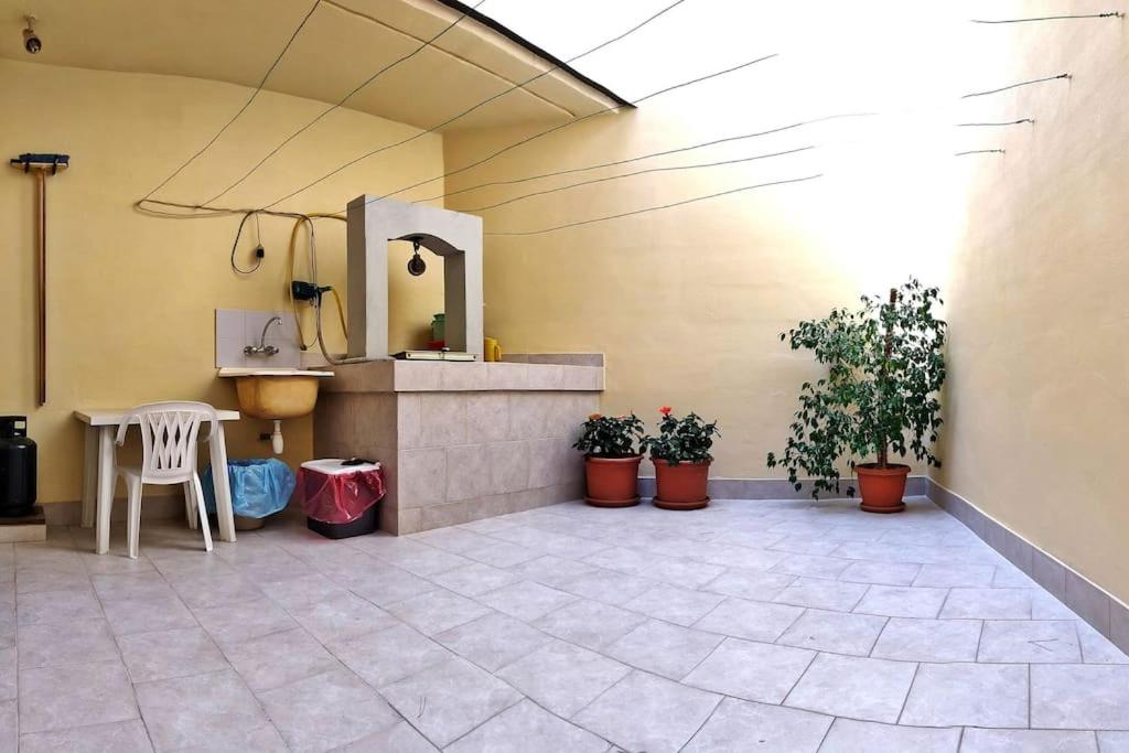 Lourdes House photo 2