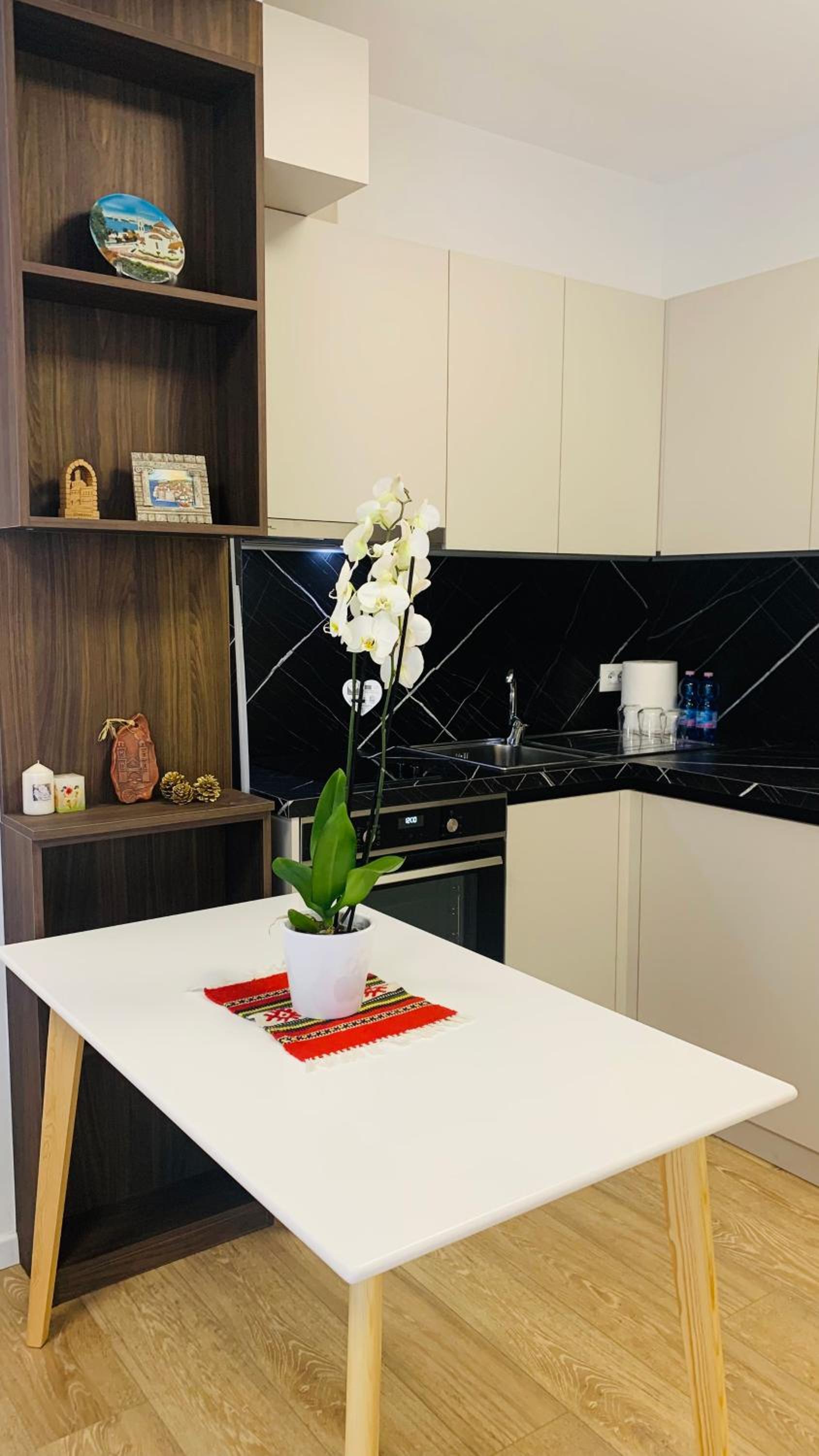 Proper Central Apartment