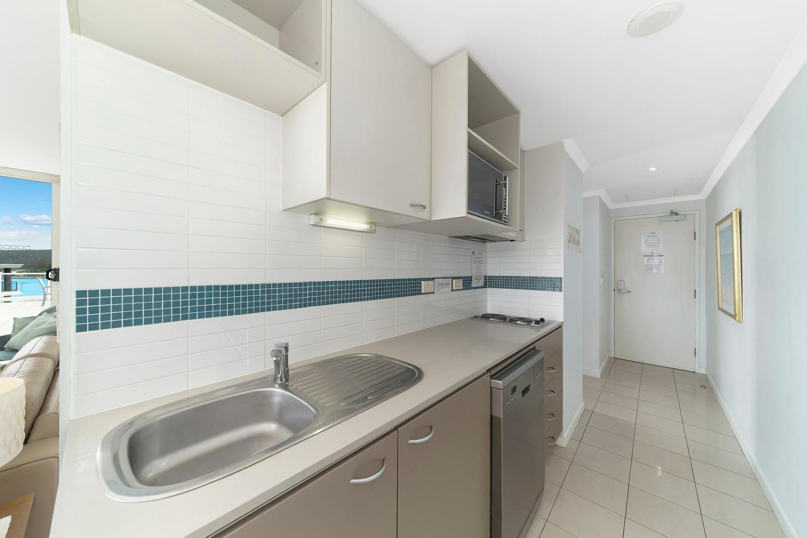 Bella Mare - 2 Bedroom Ocean View Terrace Apt