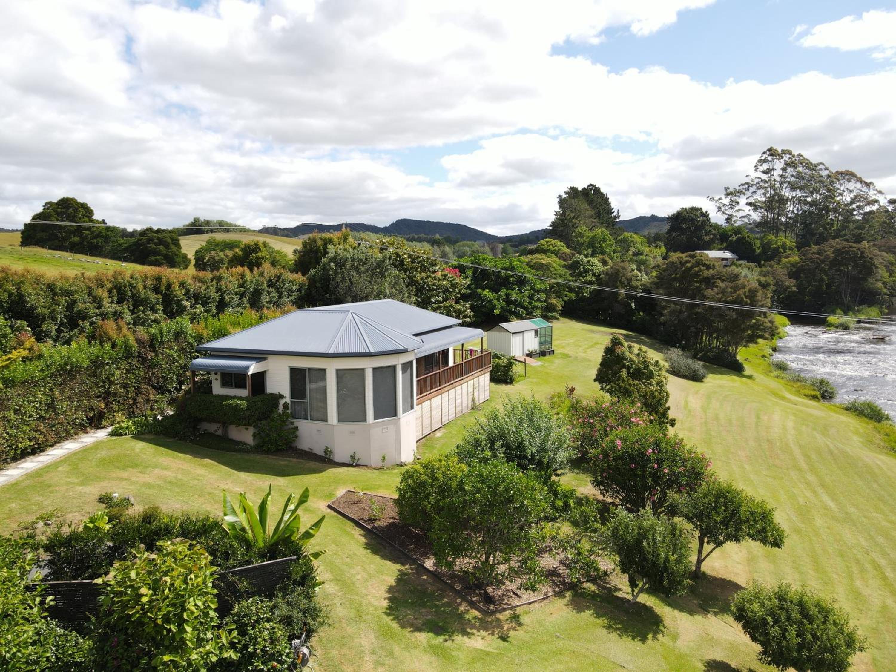 Te Awa Lodge