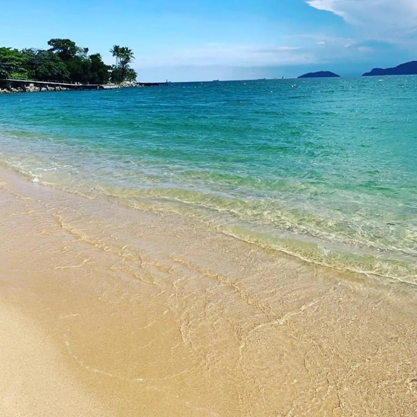 Residência em condom, 1 ou 2 suítes, vista para o mar, Praia do Curral, Ilhabela