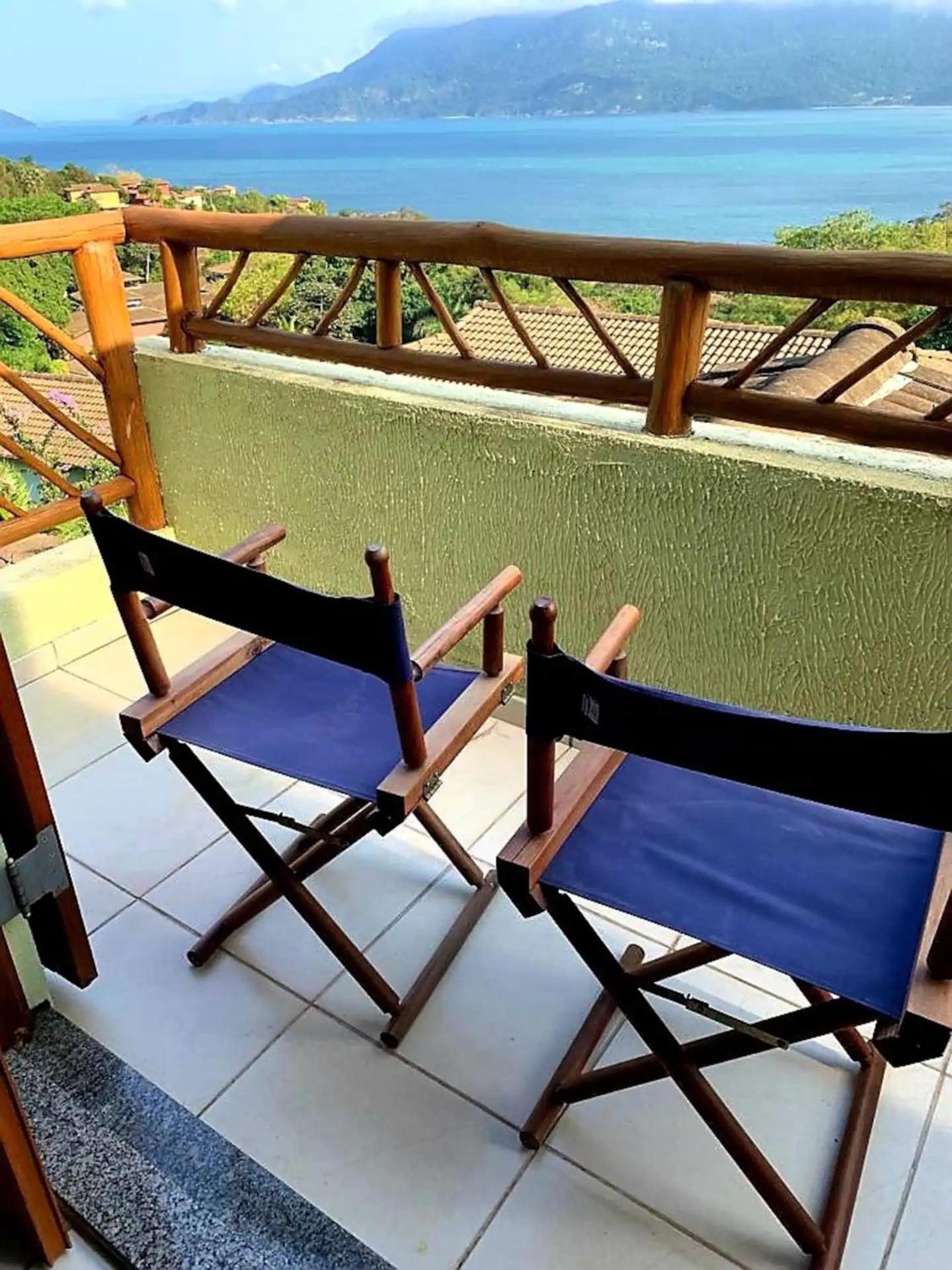 Residência em condom, 1 ou 2 suítes, vista para o mar, Praia do Curral, Ilhabela