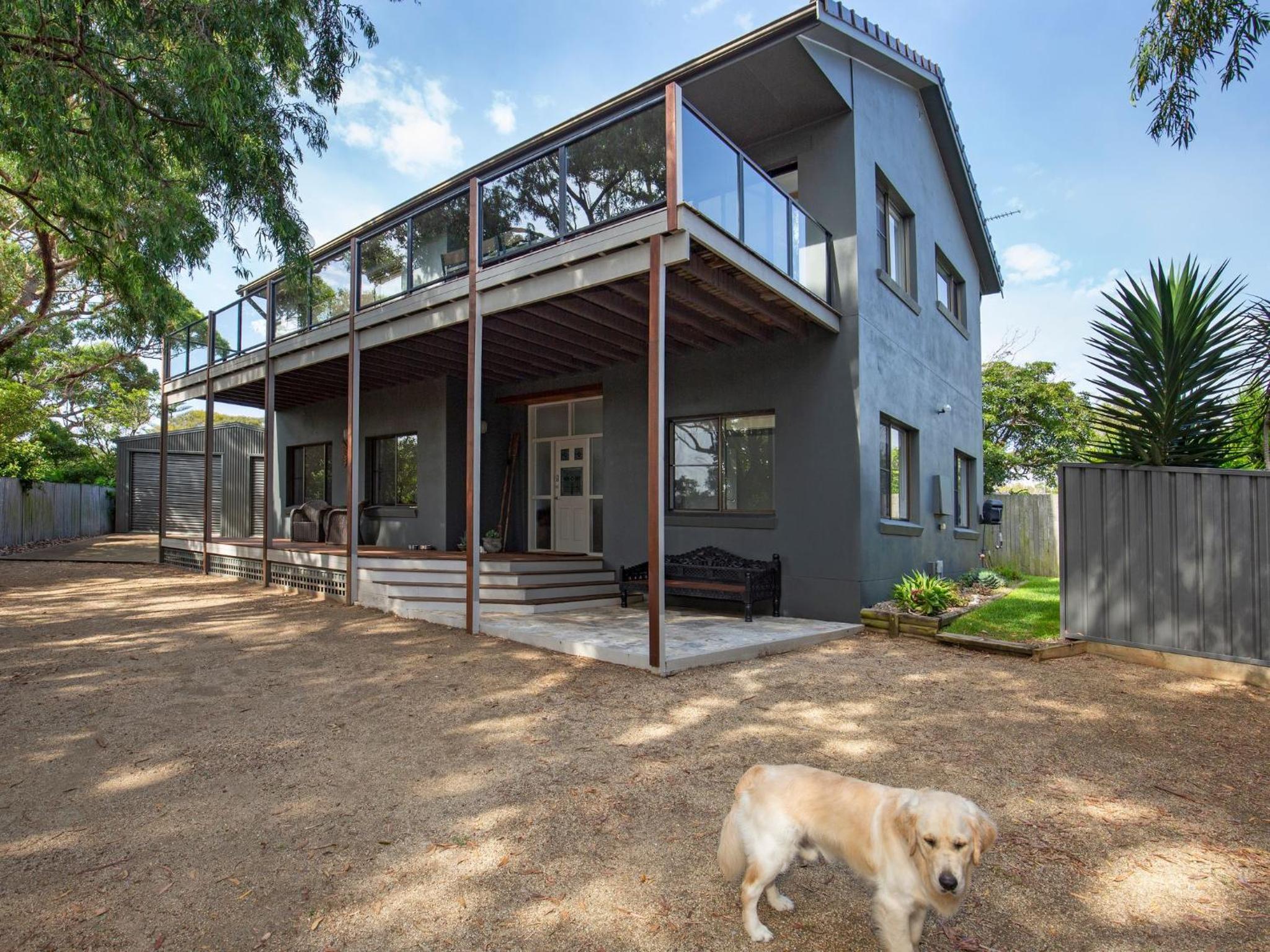 Saltbush Cottage Pet Friendly 1 Min Walk to Beach
