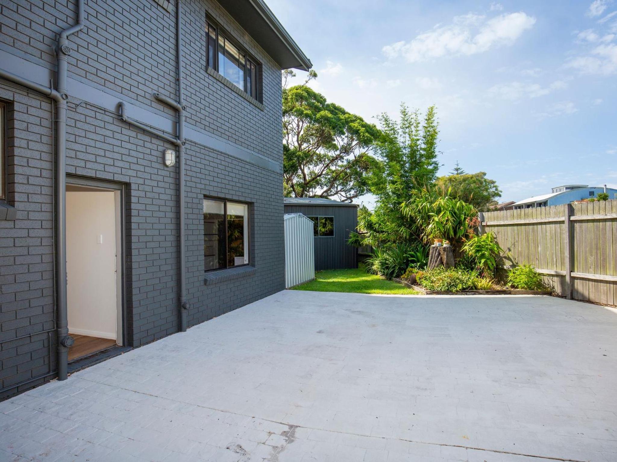 Saltbush Cottage Pet Friendly 1 Min Walk to Beach