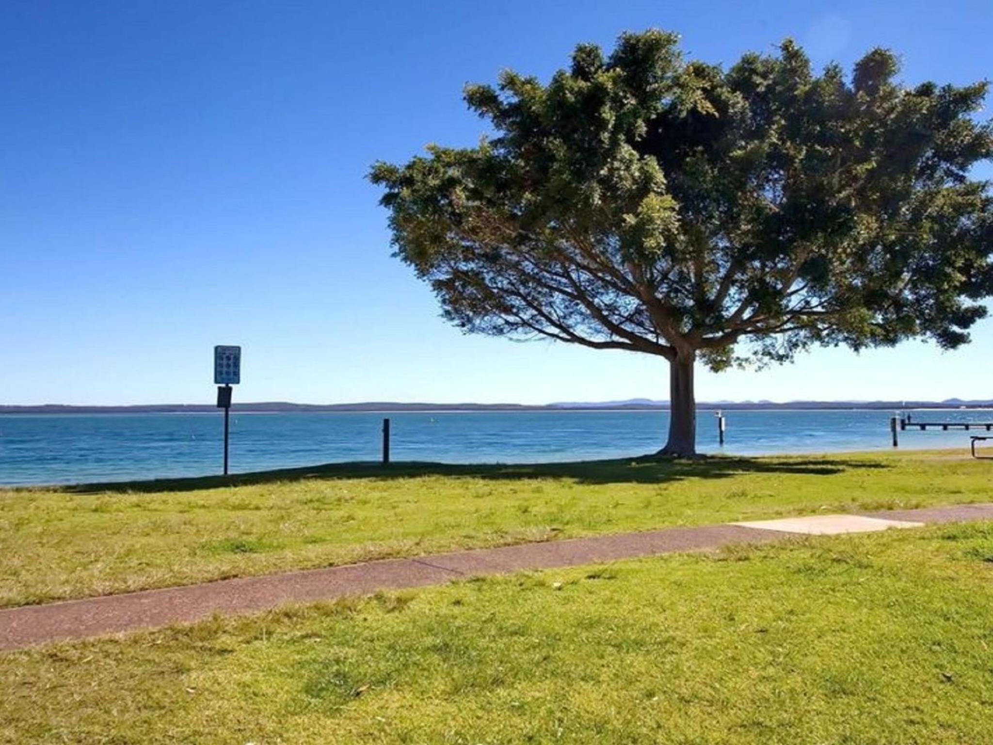 Bay Parklands 69 large unit with views pool tennis court and spa