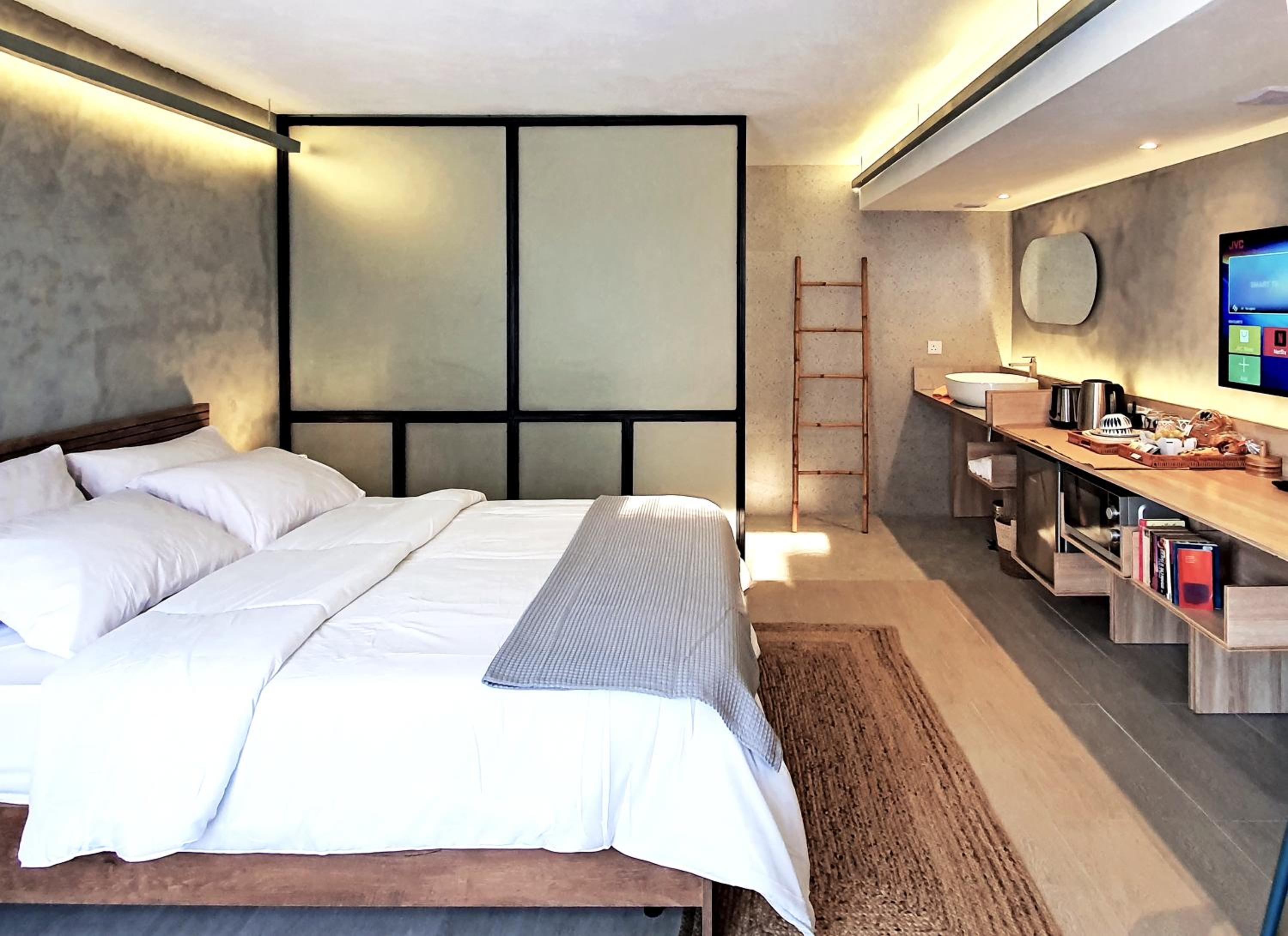 Dodo Studio 1 I Your luxury cosy retreat home view 5