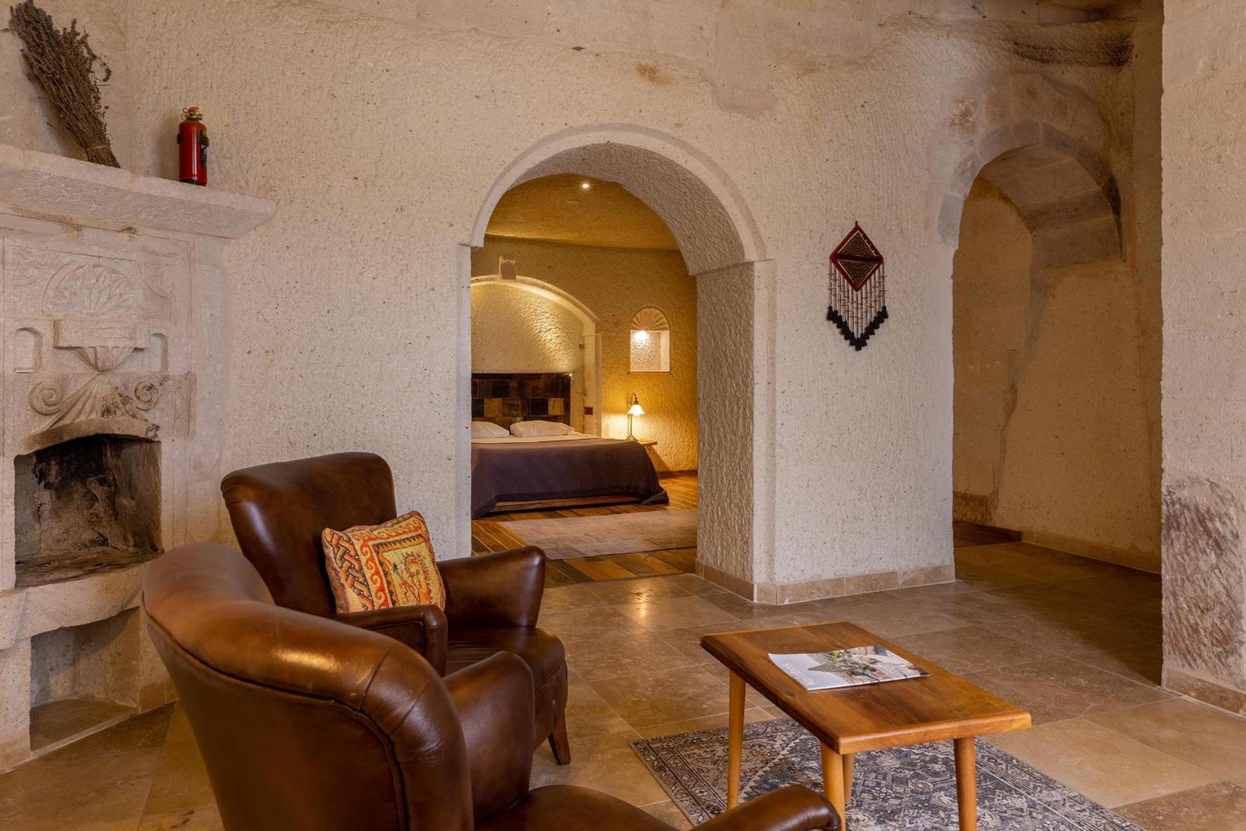 Seki Cave Suites - Image 120