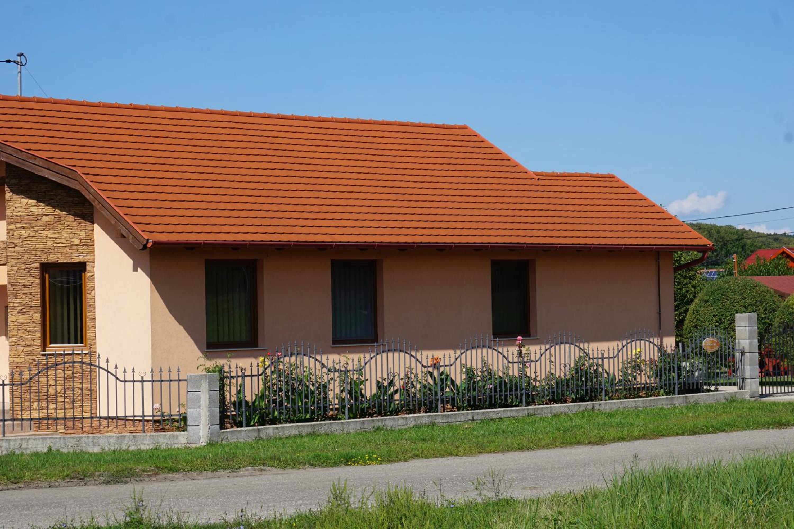 FŰZFA VENDÉGHÁZ