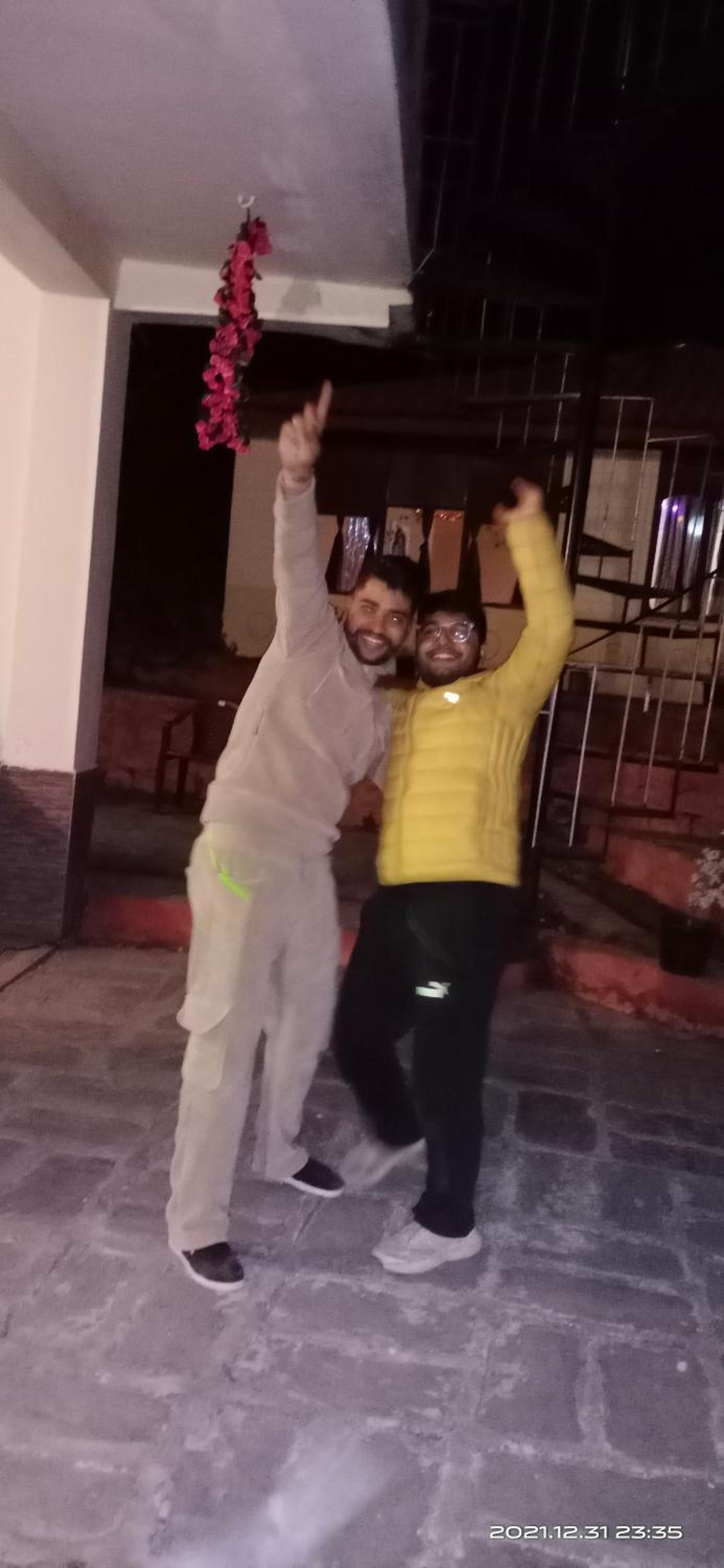 Hideout Bir