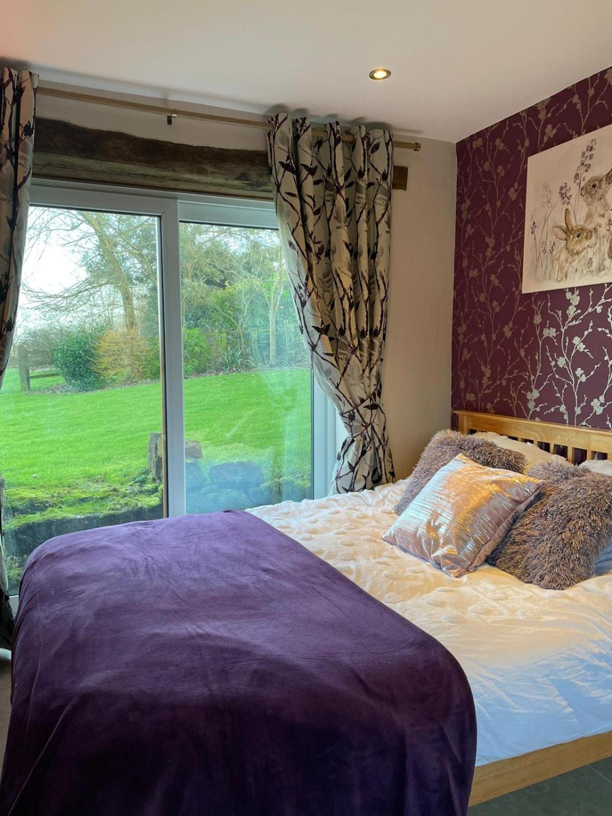 Wisteria Cottage - Hillside Holiday Cottages, Cotswolds view 2