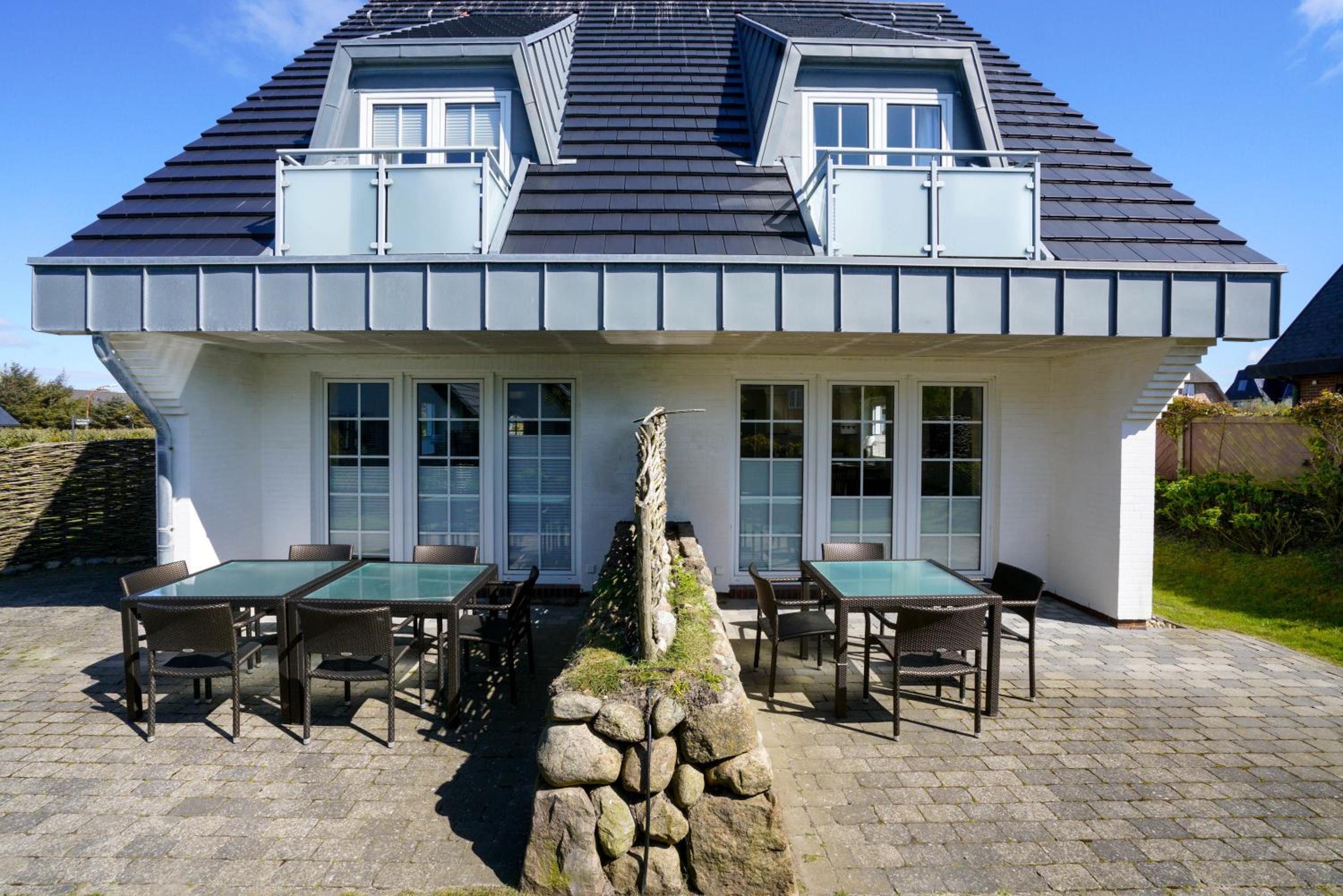 Strandhaus WHG Nr 2 "Meer Strand Und Design in Wenningstedt" view 4