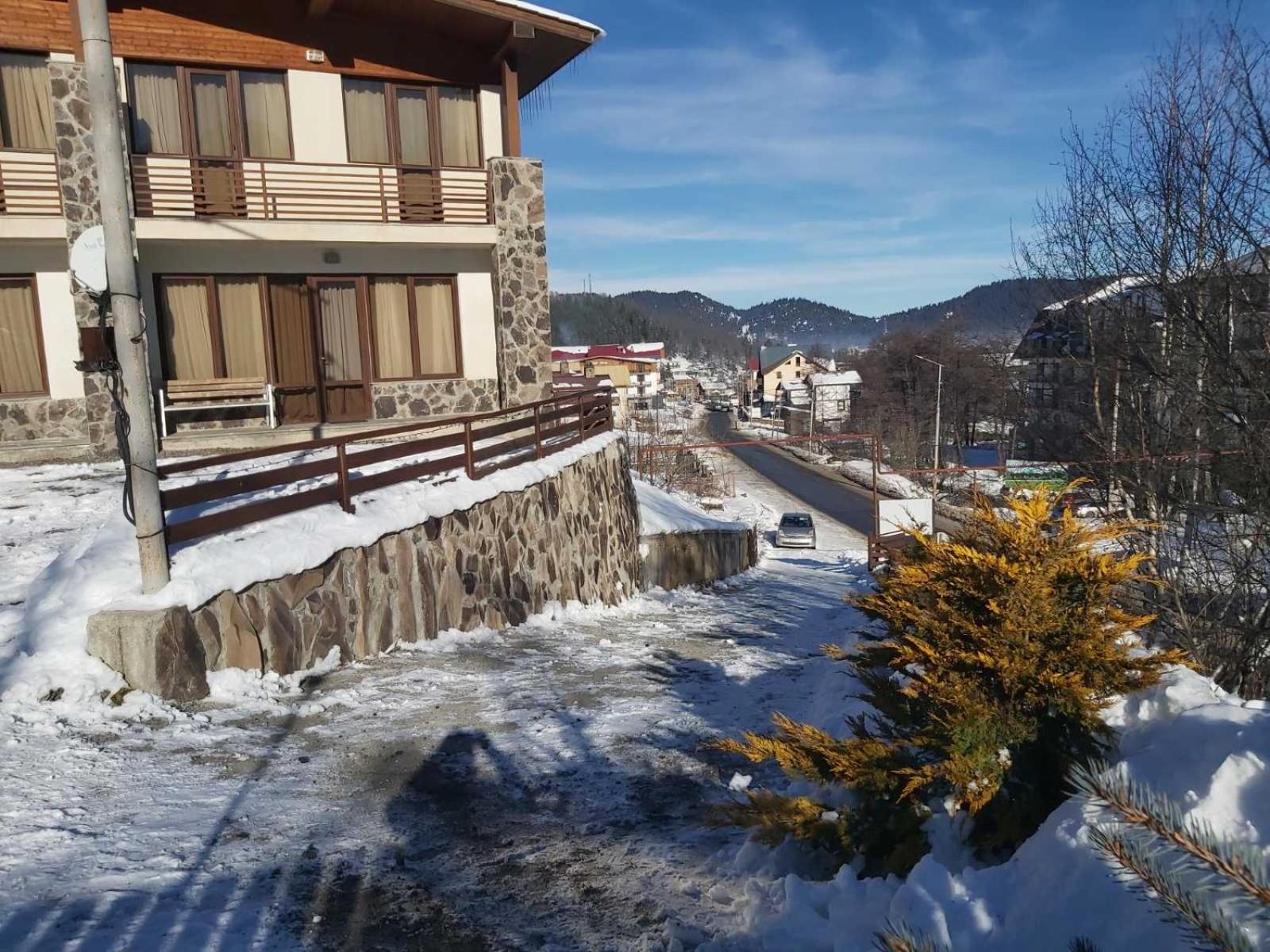 Konstantine's Chalet view 3