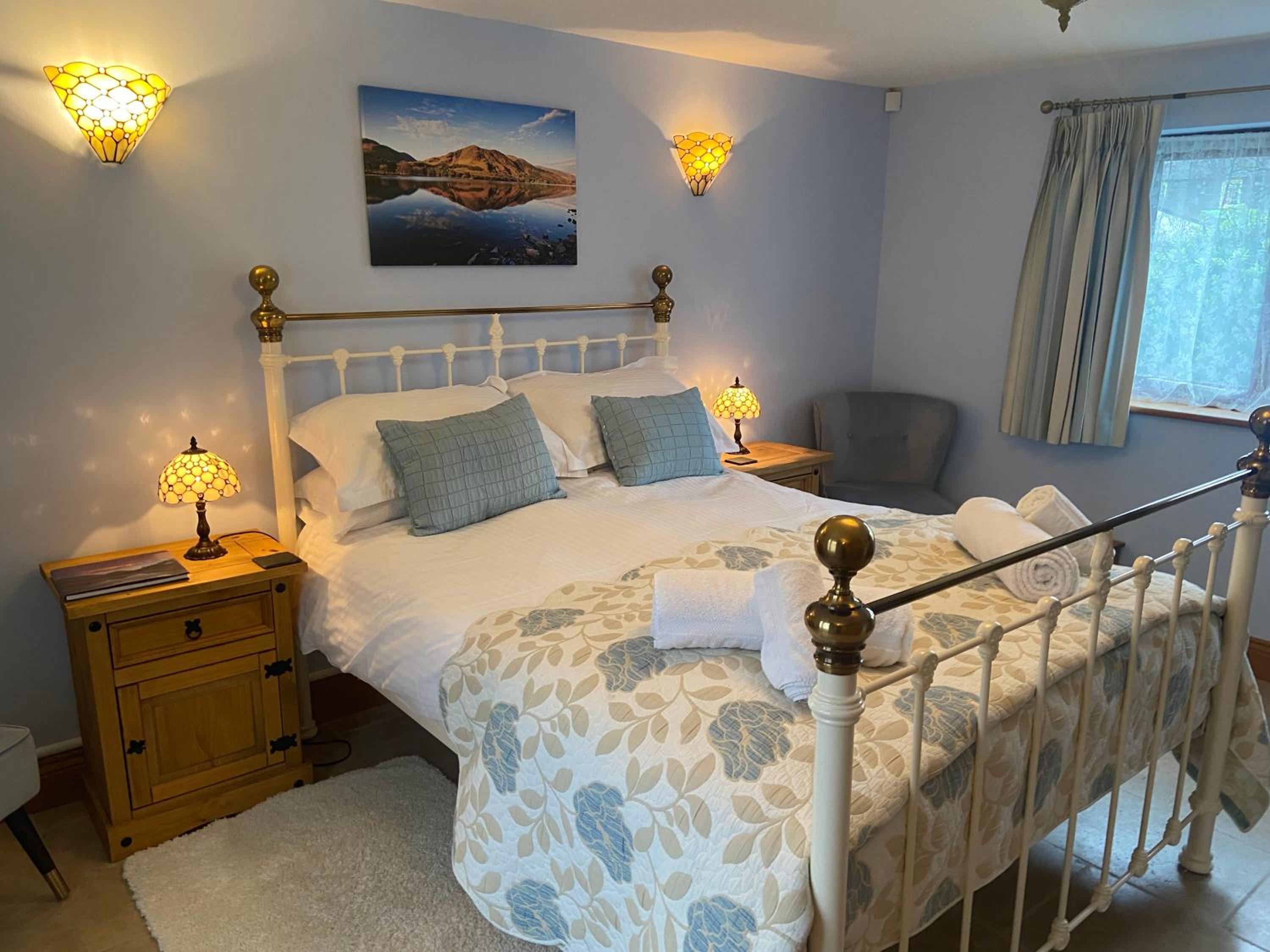 Lakeland Snug